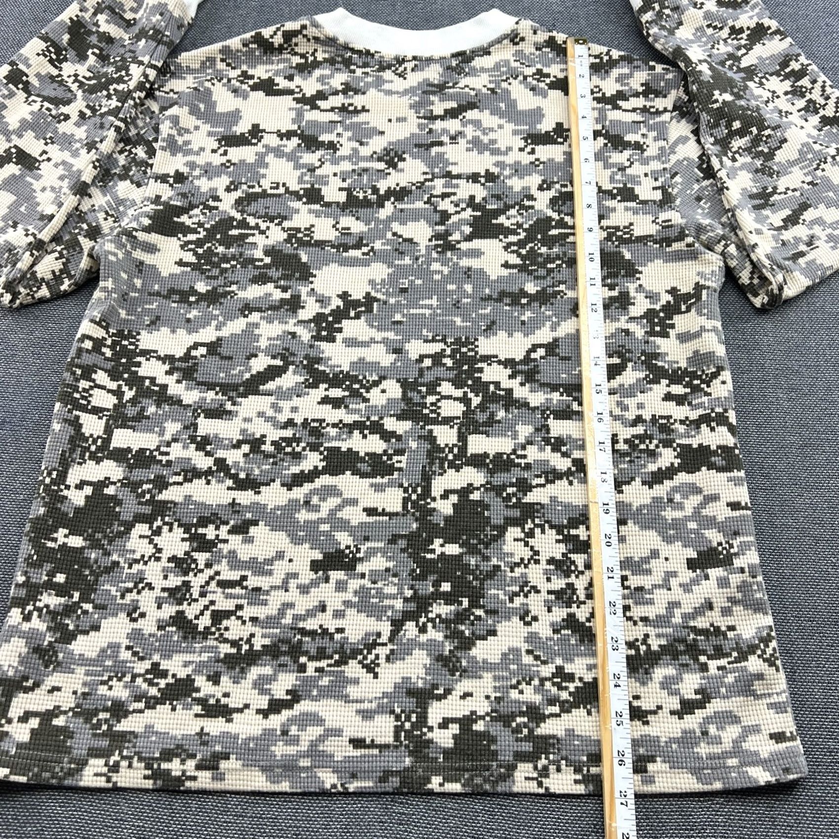 Corteiz VINTAGE Corteiz Guerillaz Alcatraz Mens Long Sleeve Shirt Large Digi Camo Waffle Digital Size US L / EU 52-54 / 3 - 7 Thumbnail