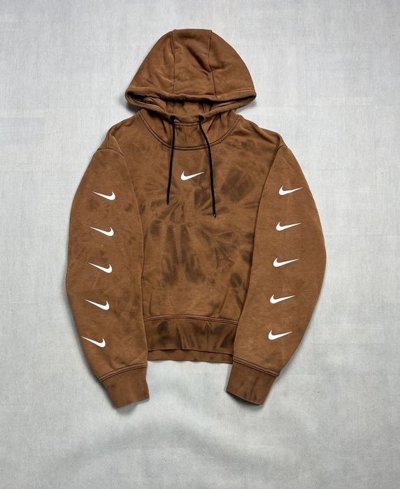 Nike hoodie best sale multiple swoosh