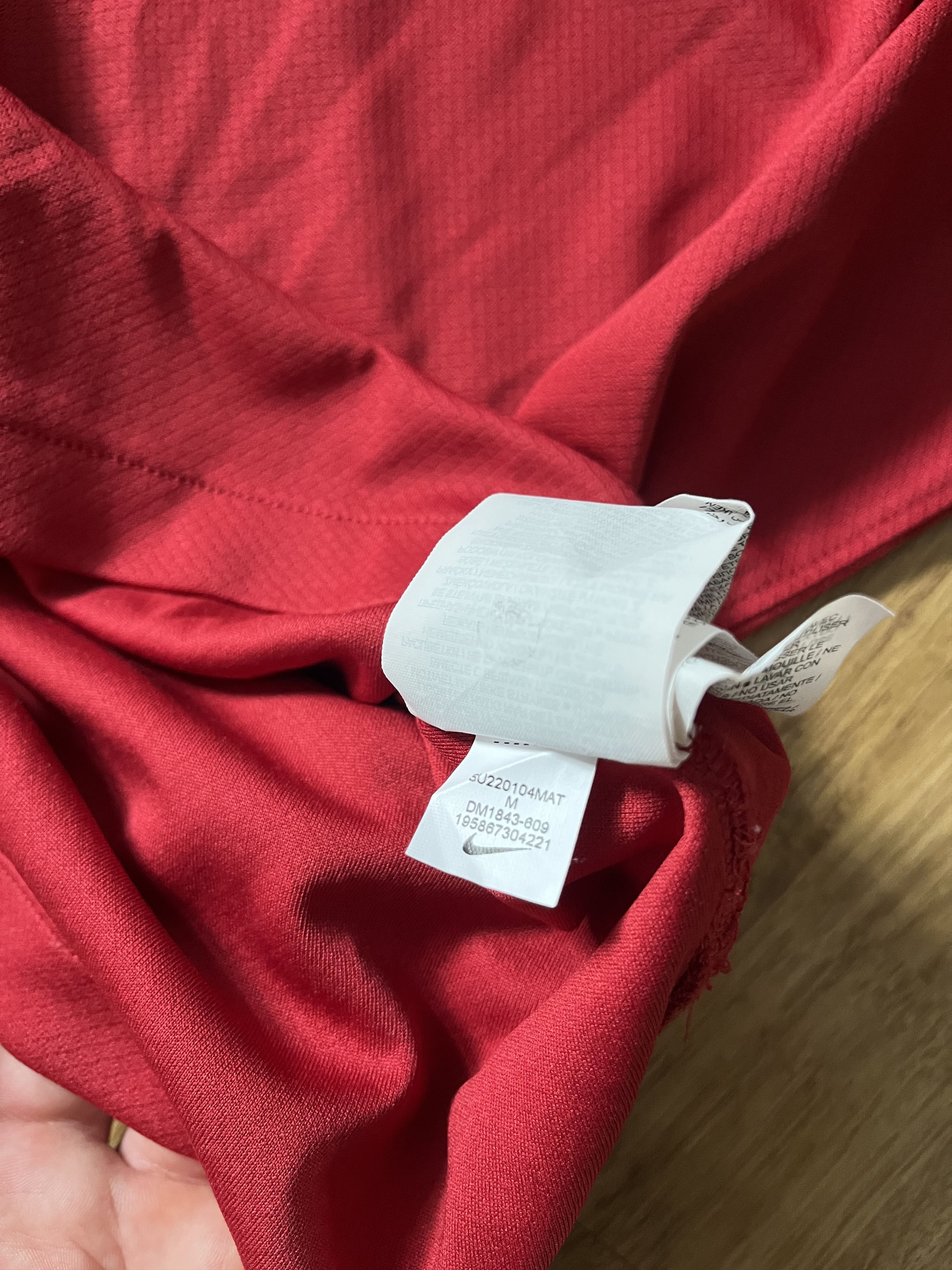 Nike Liverpool 2021-22 Nike football kit Size US M / EU 48-50 / 2 - 3 Thumbnail