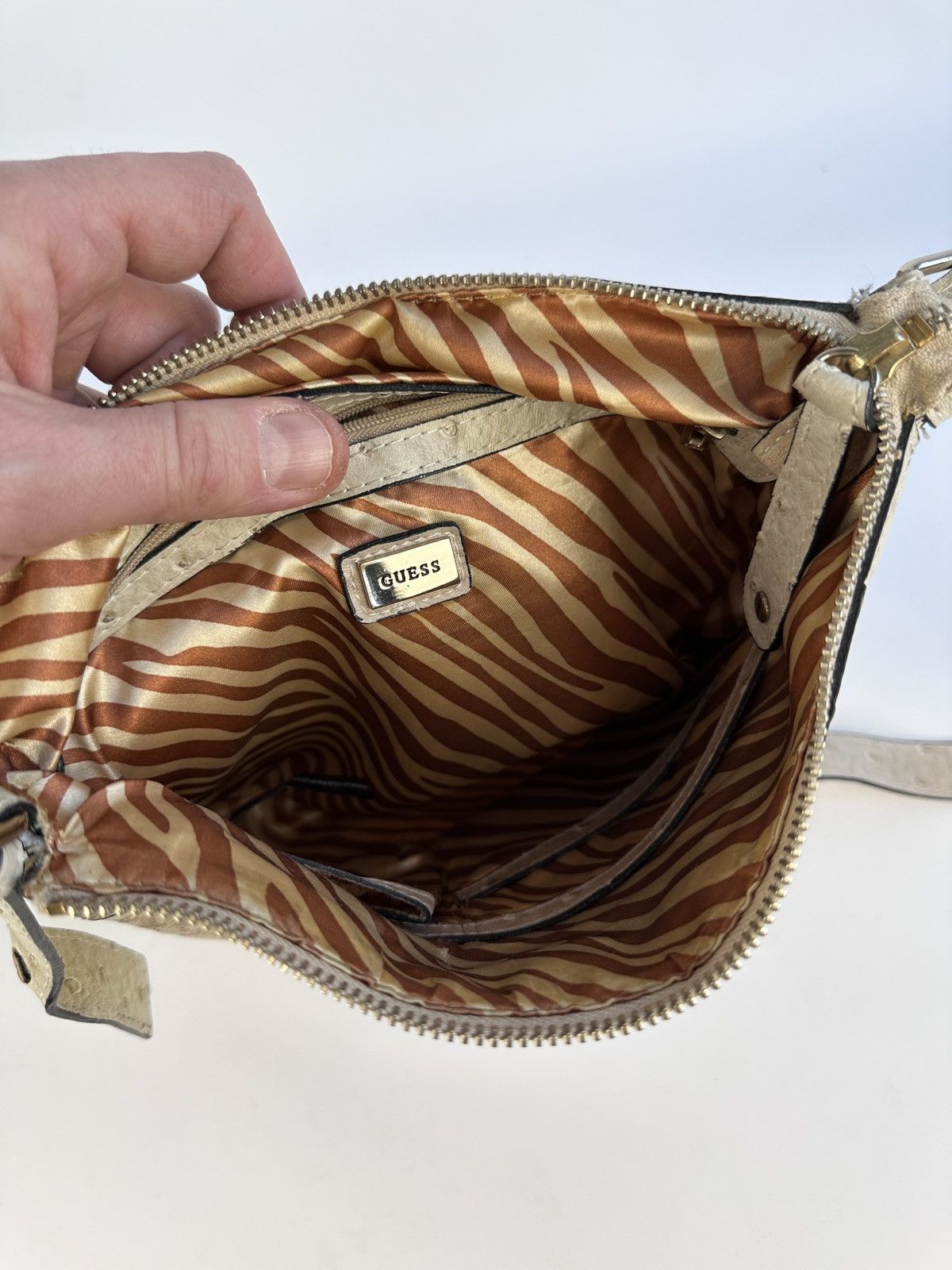 Guess Guess Vintage Monogram Shoulder Bag Logo Print Studded Y2K Size ONE SIZE - 8 Thumbnail