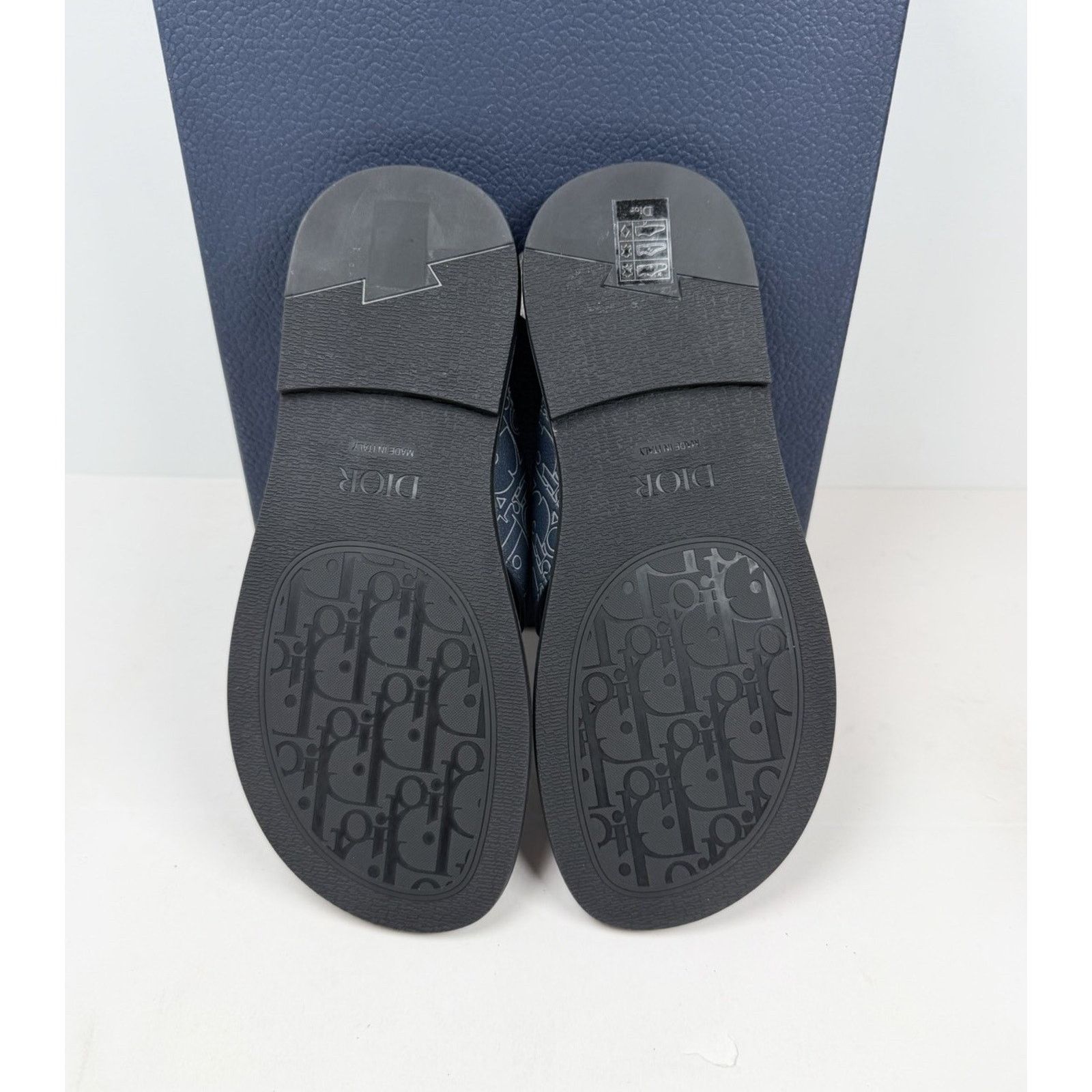 Dior Size 40EU/7US - Dior Alias Navy Blue Sandals NEW! Size US 7 / EU 40 - 7 Thumbnail