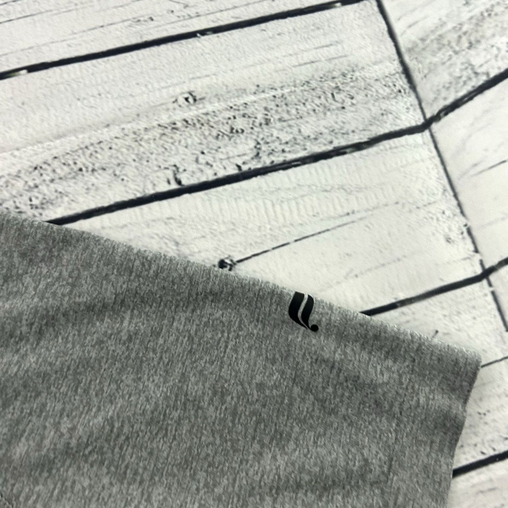 Fabletics Fabletics Short Sleeve Athletic T-Shirt Men's Small Gray Shirt Size US S / EU 44-46 / 1 - 3 Thumbnail