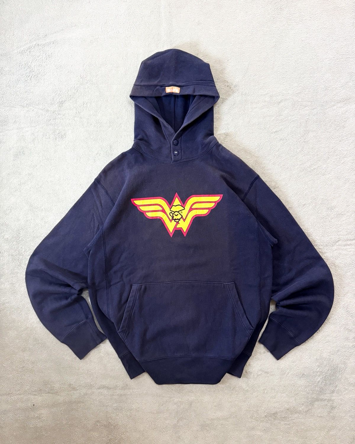 Bape Vintage Bape X Wonder Woman Pullover Hoodie Size US M / EU 48-50 / 2 - 1 Thumbnail