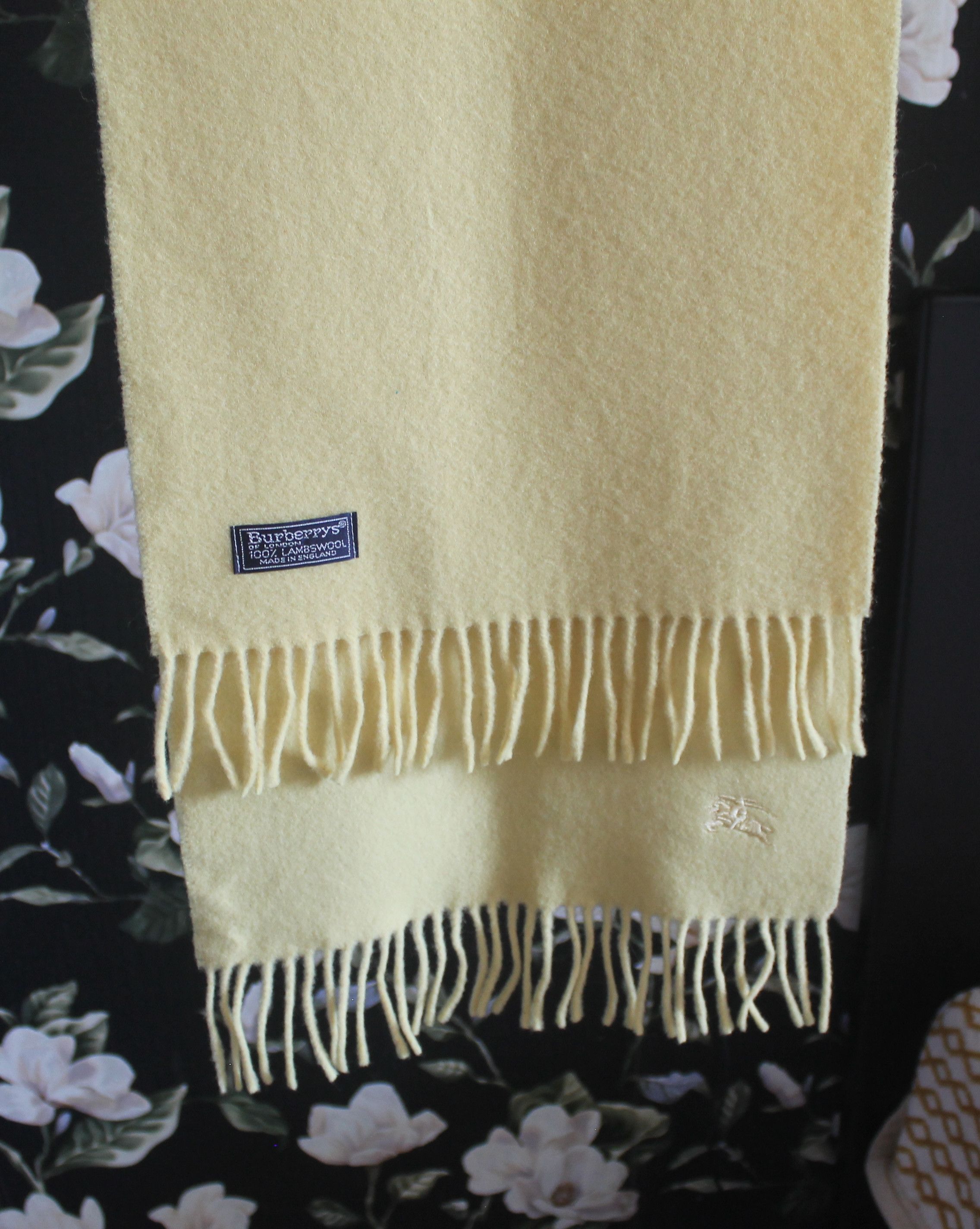 Burberry Vintage Burberrys Yellow Scarf Size ONE SIZE - 2 Thumbnail