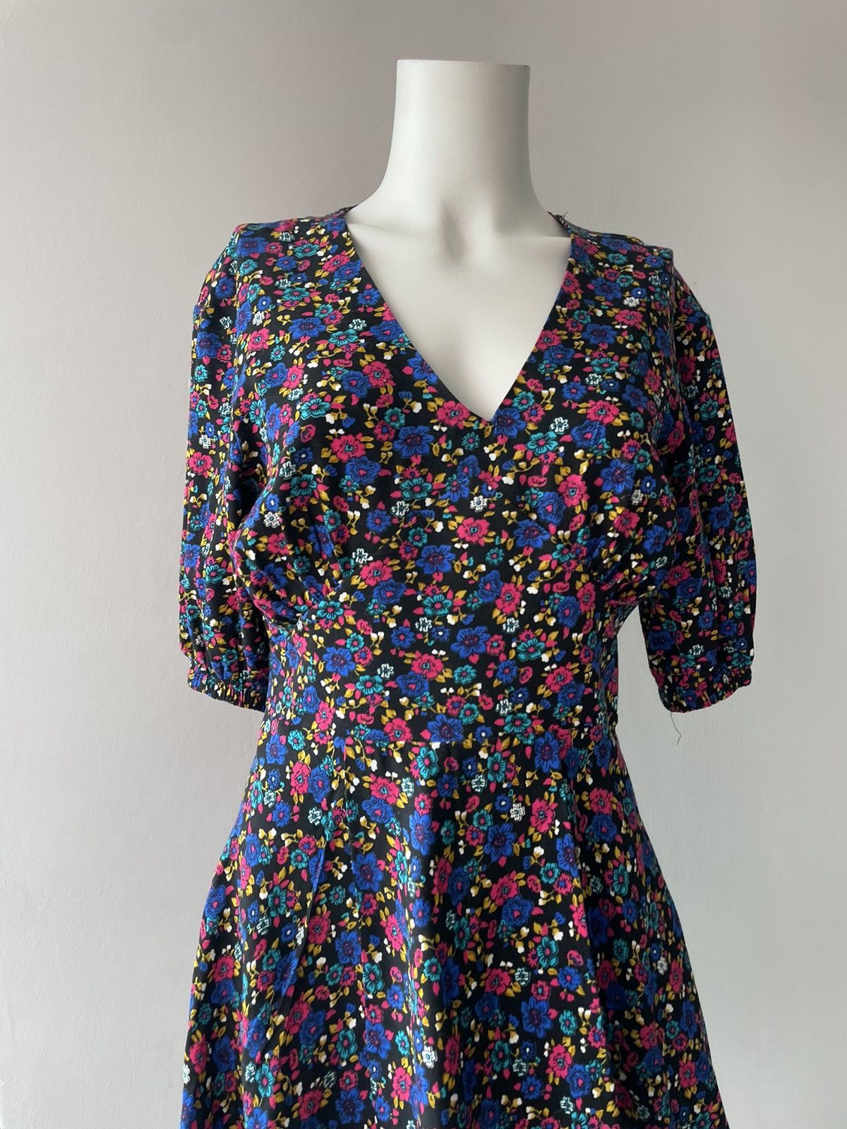 Vintage new arrivals dress Size M / US 6-8 / IT 42-44 - 8 Thumbnail