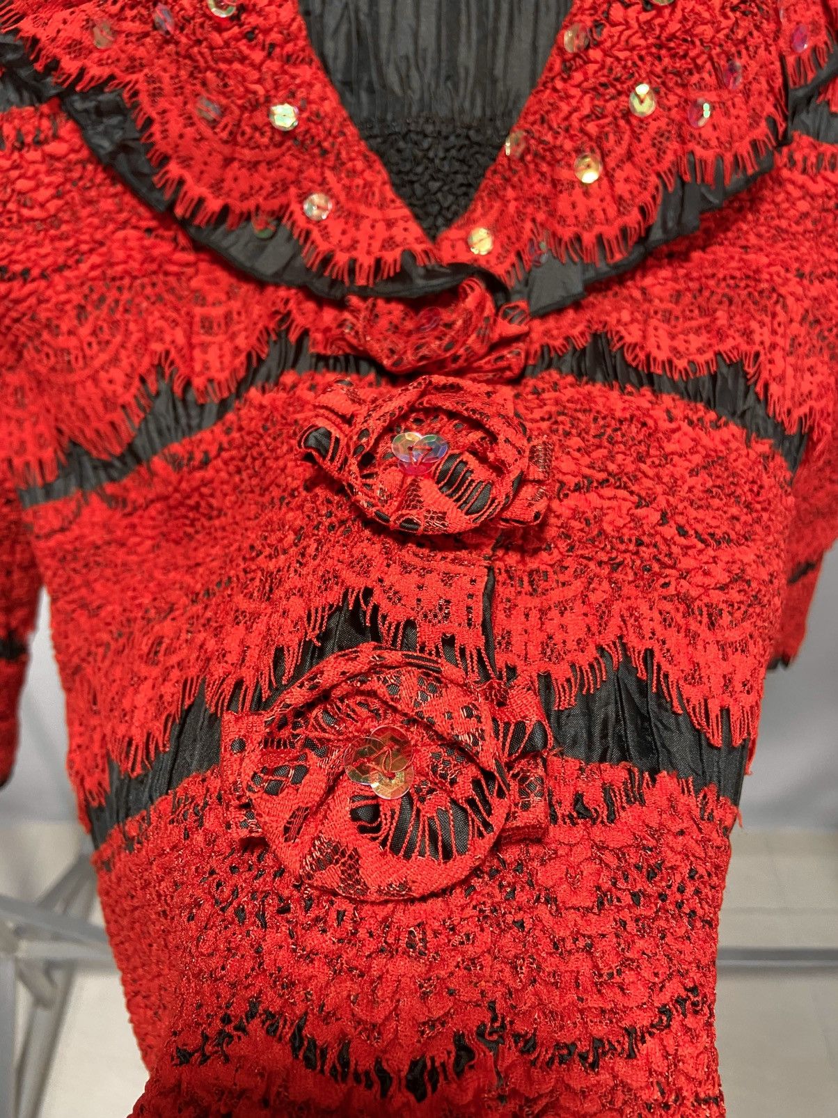 Japanese Brand Noko Ohno pleated cauliflower red black ribbon jacket Size S / US 4 / IT 40 - 6 Thumbnail