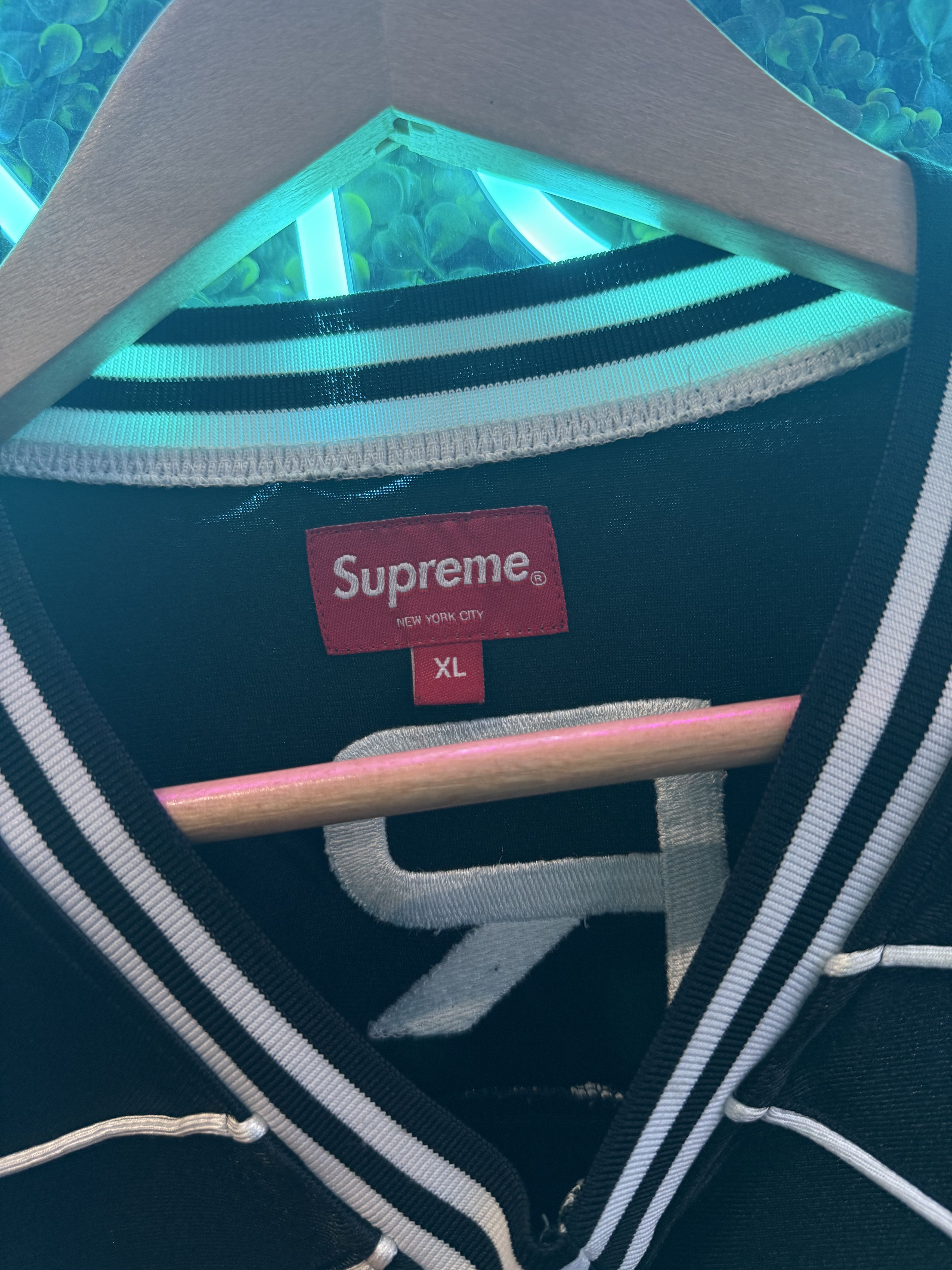 Supreme Supreme World Famous Jersey Size US XL / EU 56 / 4 - 3 Thumbnail