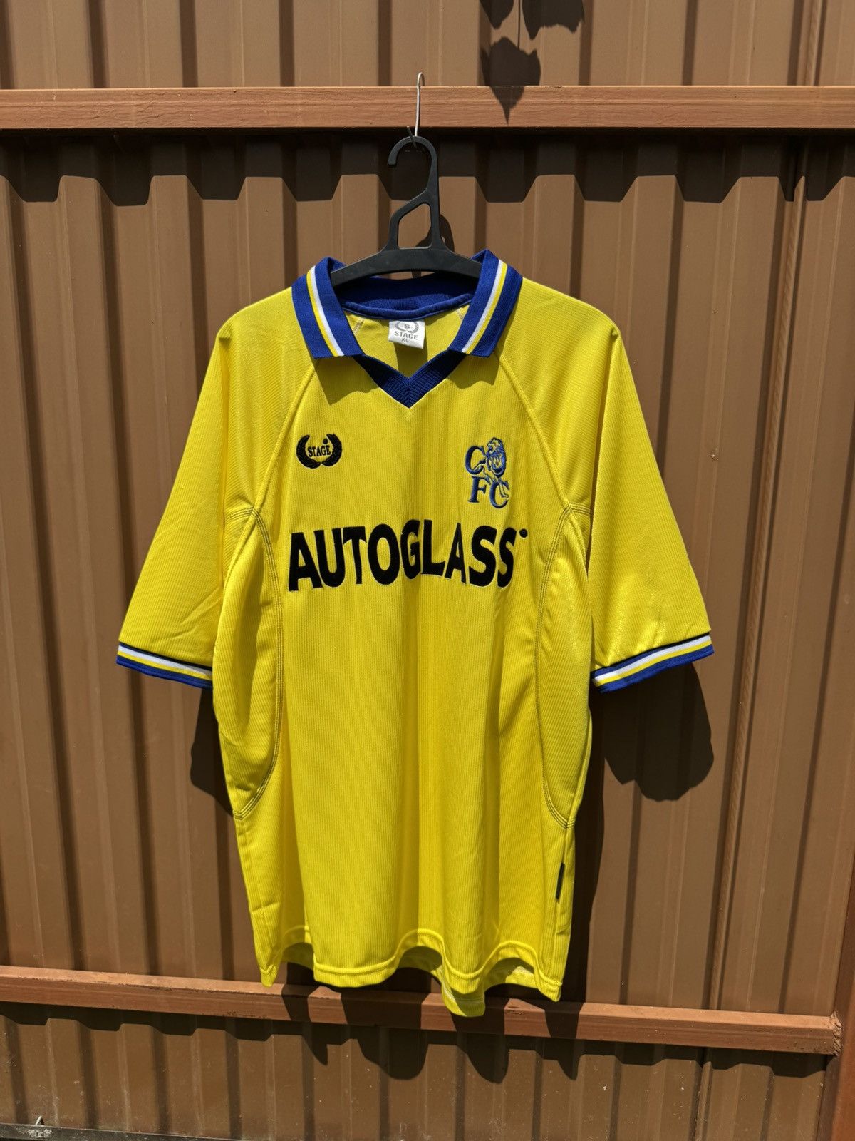 Vintage Vintage FC Chelsea 1999-2000 Jearey Size US XL / EU 56 / 4 - 1 Thumbnail