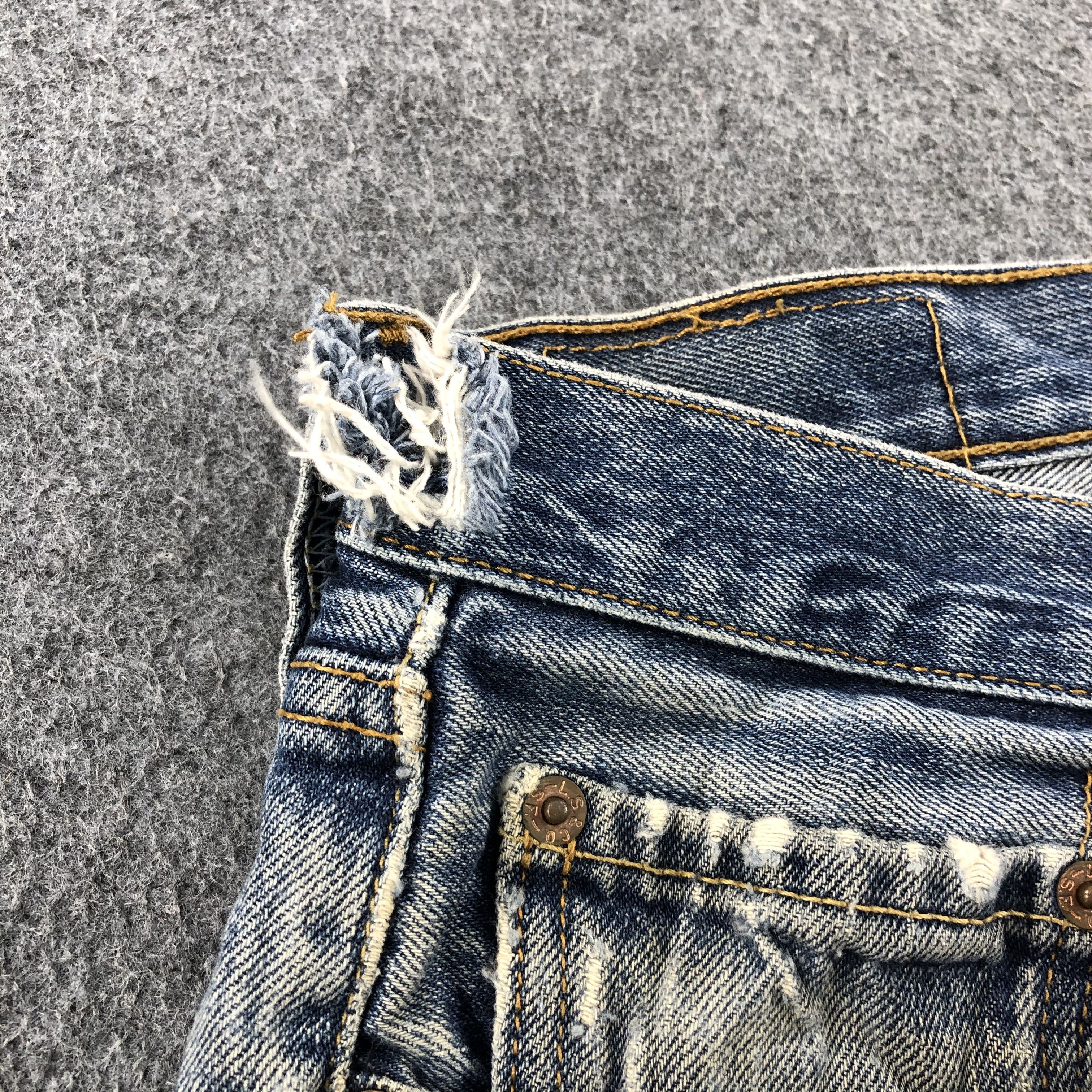 Levi's Vintage 90s Blue Wash Levis 501 Jeans-JM2090 Size 35" - 12 Thumbnail