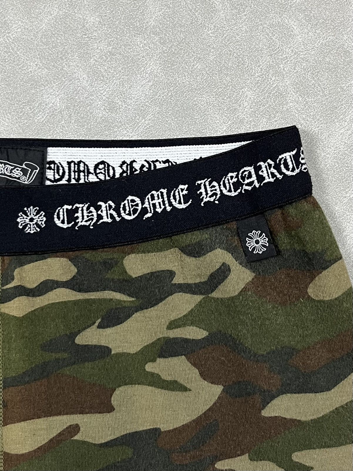 Chrome Hearts Chrome Hearts camo leggings Size 27" / US 4 / IT 40 - 6 Thumbnail