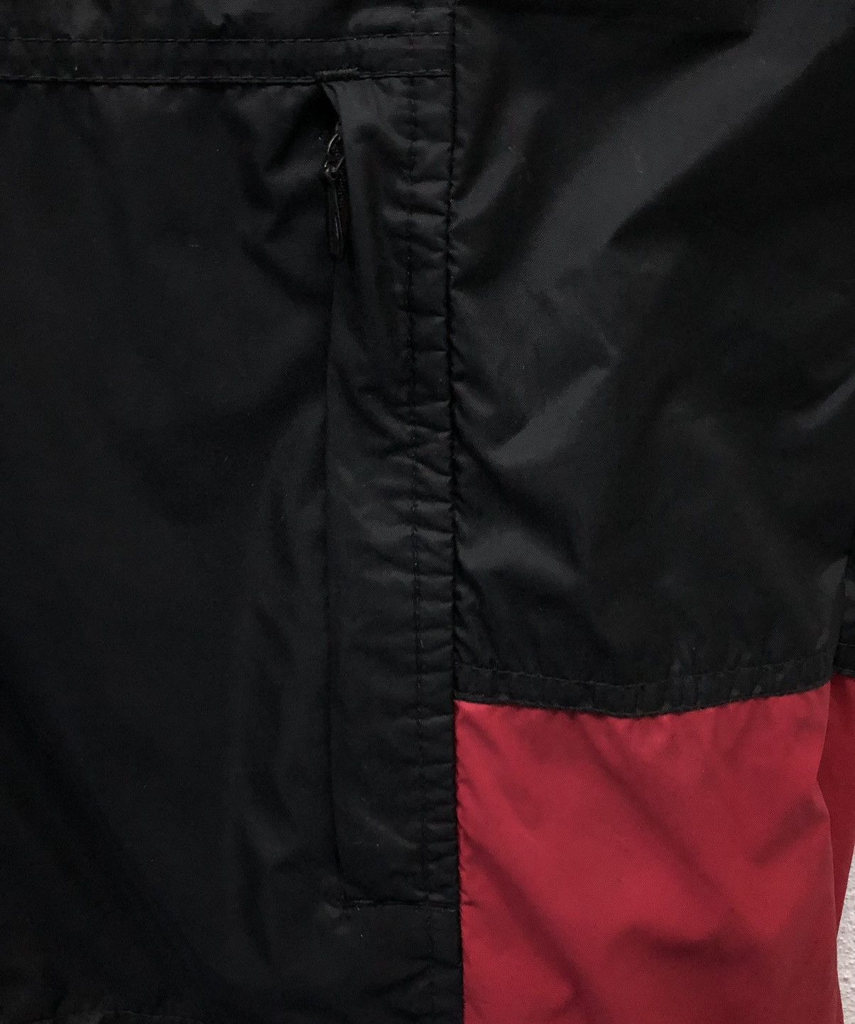 Nike Vintage Nike Windbreaker Jacket Size US M / EU 48-50 / 2 - 7 Thumbnail
