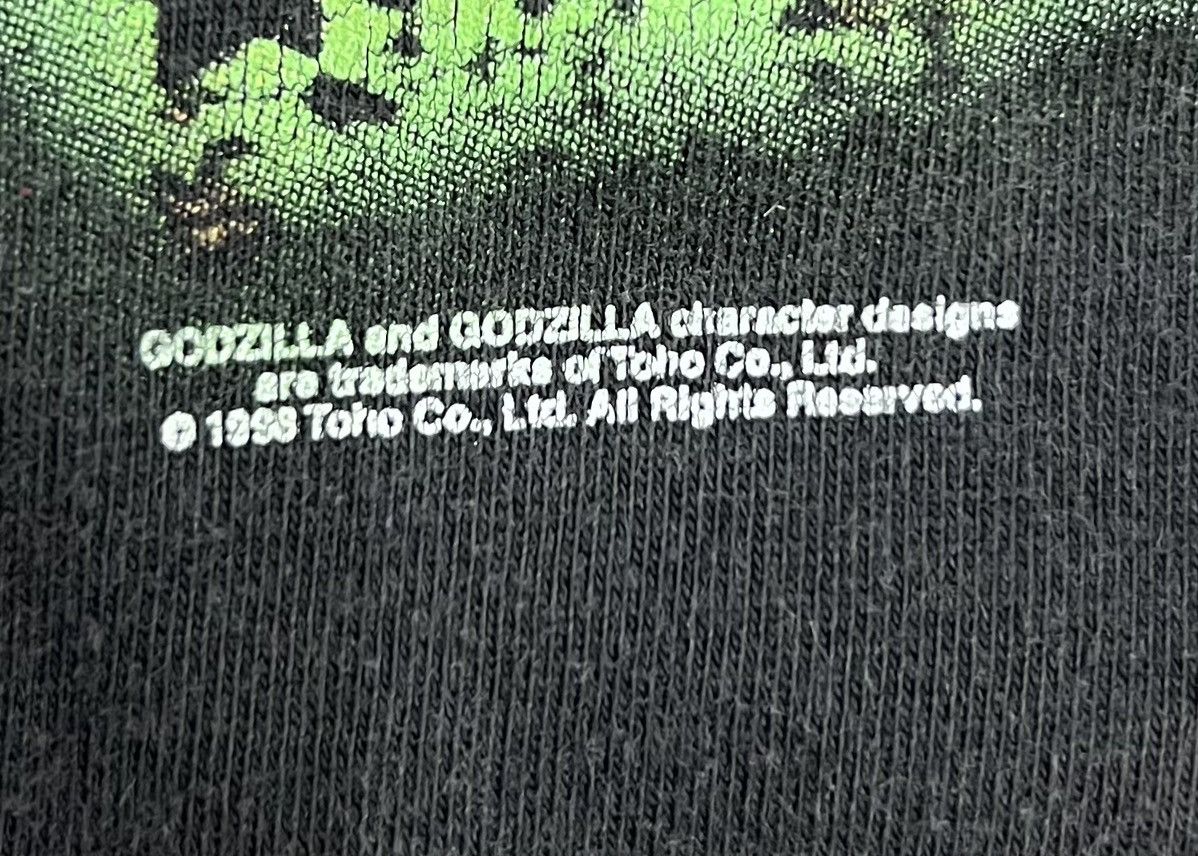 Vintage Vintage Godzilla Movie Promo T Shirt Size US XL / EU 56 / 4 - 4 Thumbnail