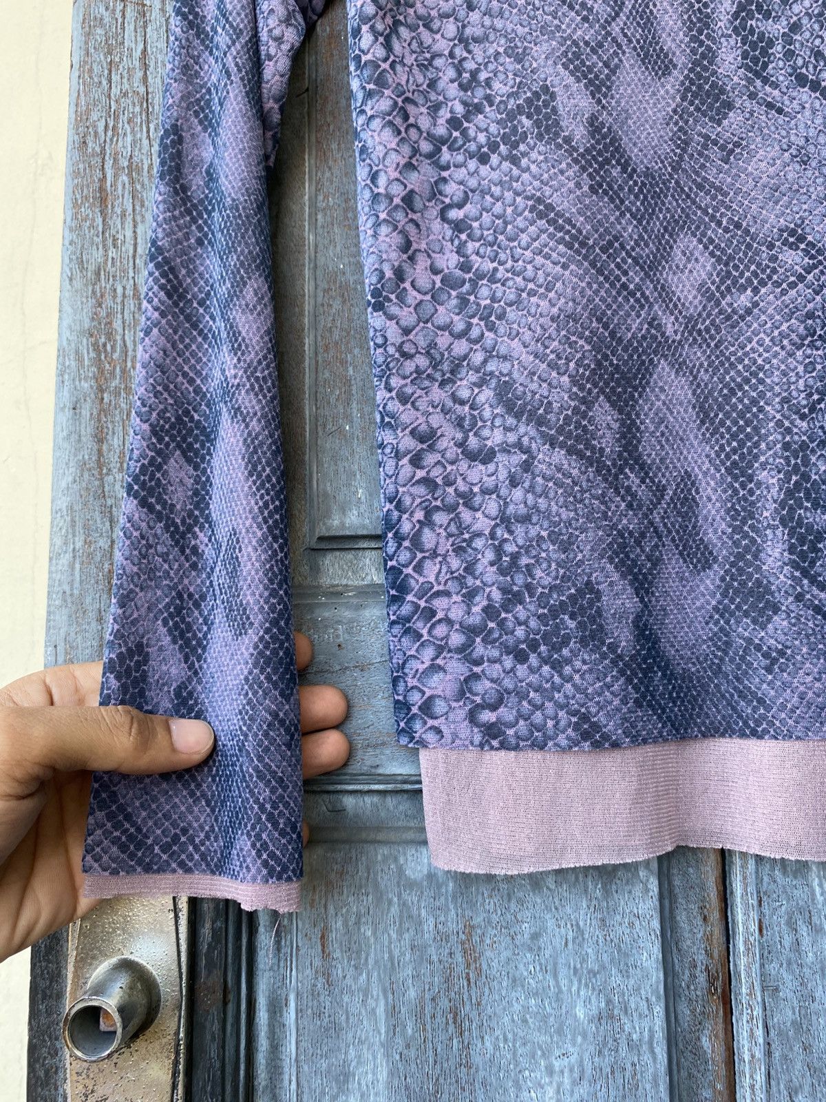 Vintage Vintage Purple Snake Print Mesh Long Sleeve Top Japanese Size XS / US 0-2 / IT 36-38 - 11 Thumbnail