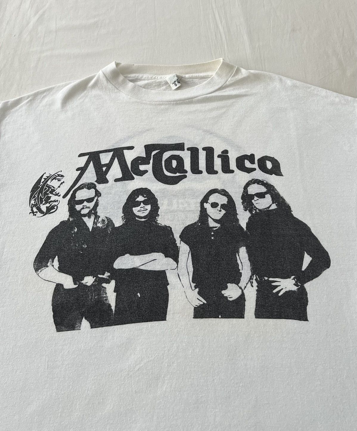 Band Tees Vintage 1993 Metallica Wien Rock Band White T-shirt Size US XL / EU 56 / 4 - 3 Thumbnail