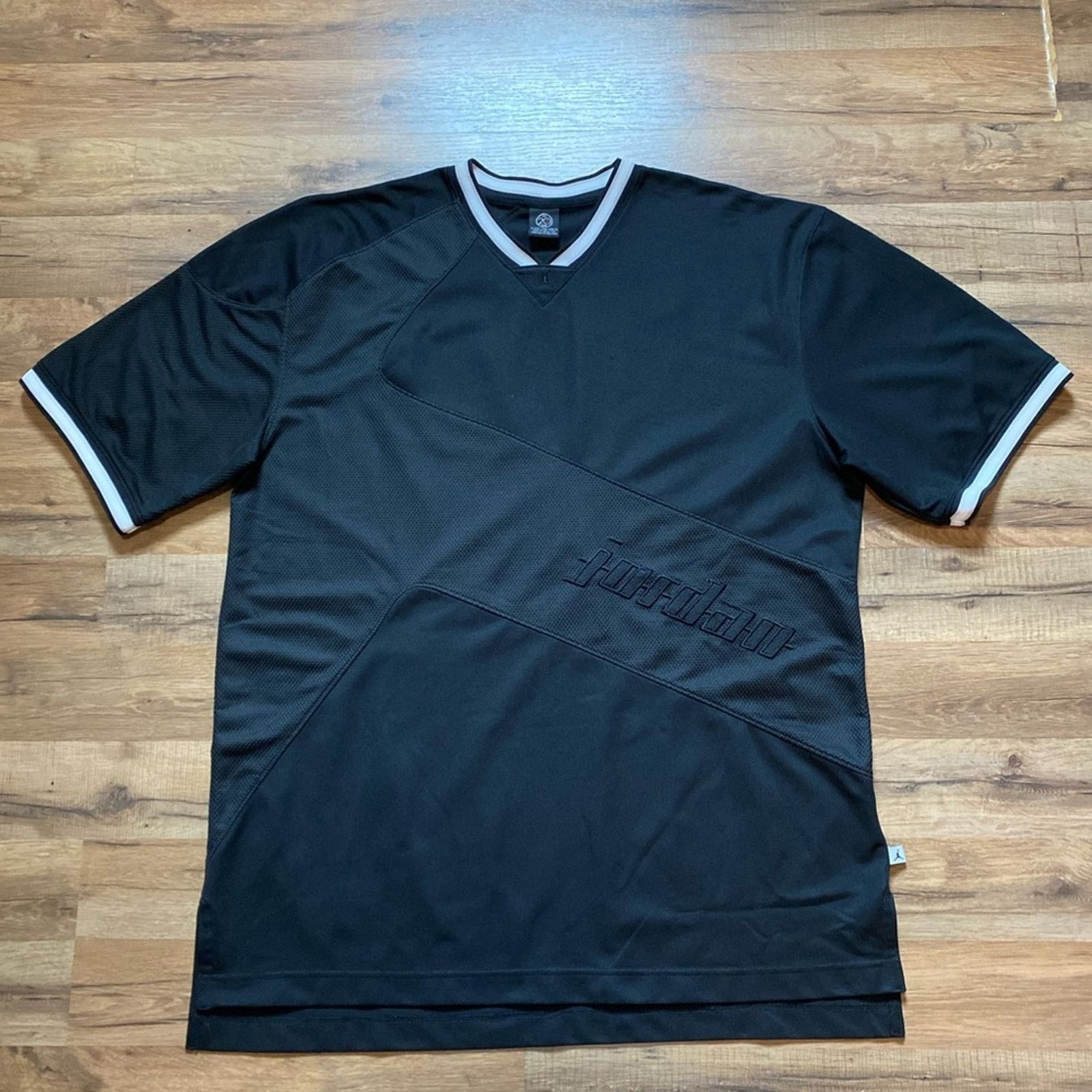 Jordan Brand 2005 Jordan 20th Anniversary Jersey Short Sleeve Size US XXL / EU 58 / 5 - 2 Thumbnail