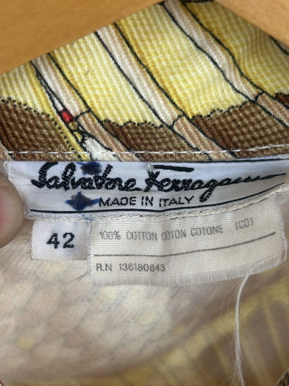 Salvatore Ferragamo Salvatore Ferragamo Koi Fish Woman Collar Jacket Size S / US 4 / IT 40 - 14 Thumbnail