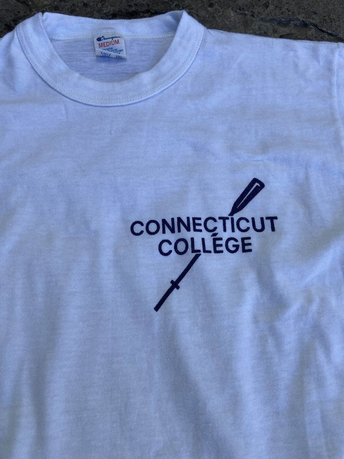 Champion Vintage Connecticut college T shirt Size US M / EU 48-50 / 2 - 2 Thumbnail