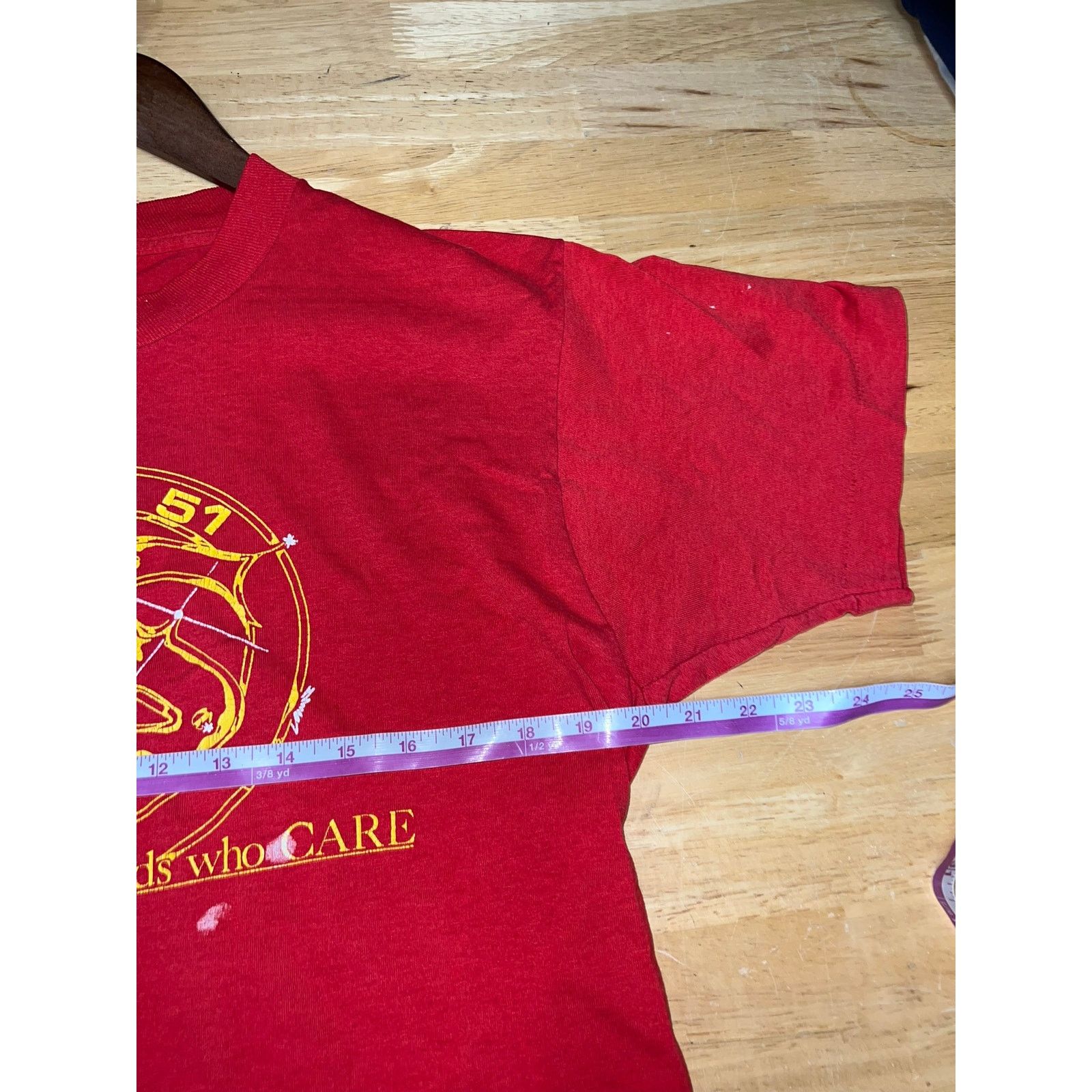 Vintage Vintage Family Of Friends Shirt Store 51 KS Kansas Tee 90s L Size US L / EU 52-54 / 3 - 9 Thumbnail