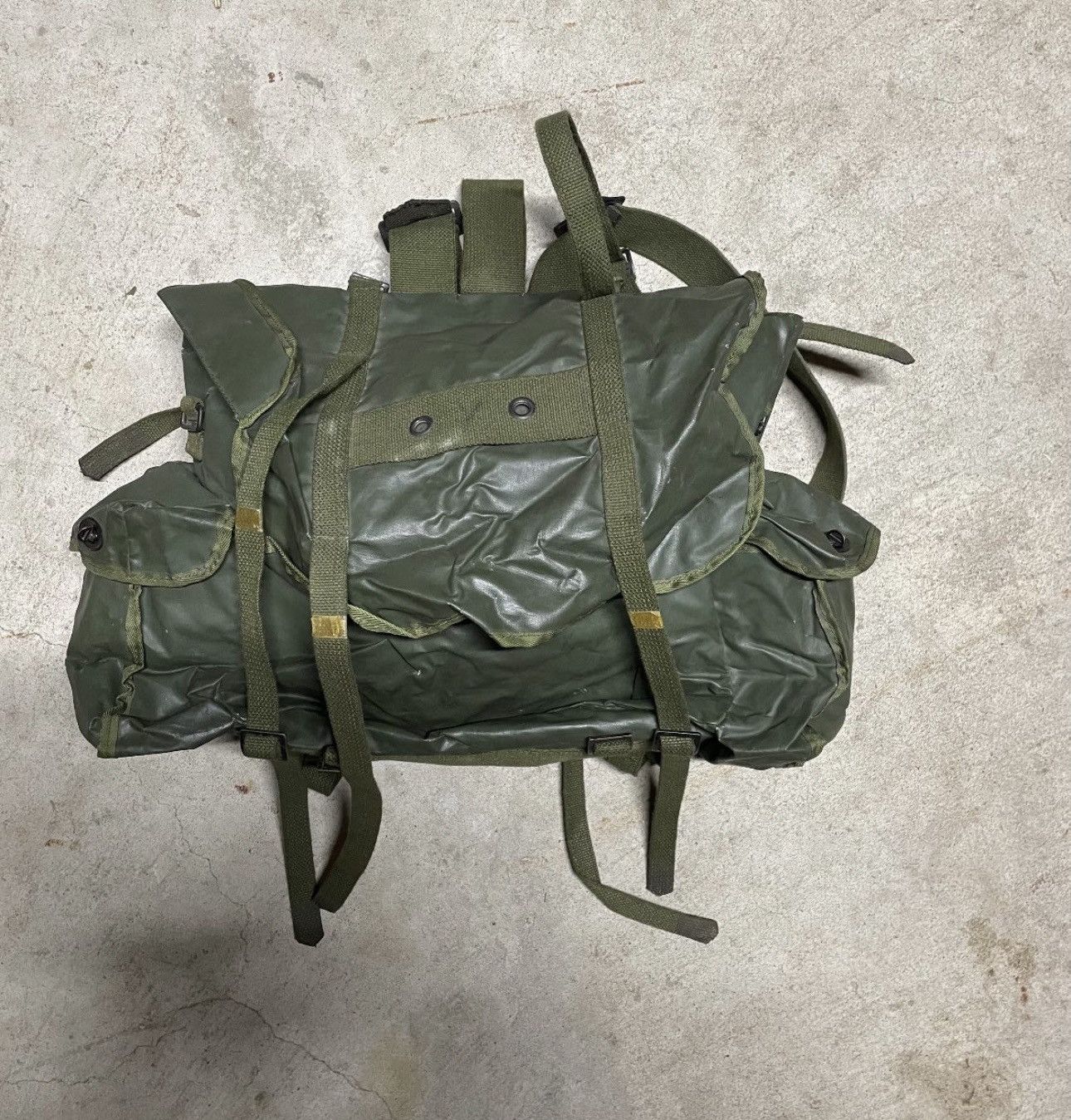image of Bag x Military Ww2 Vintage Military Backpack in Black, Men's