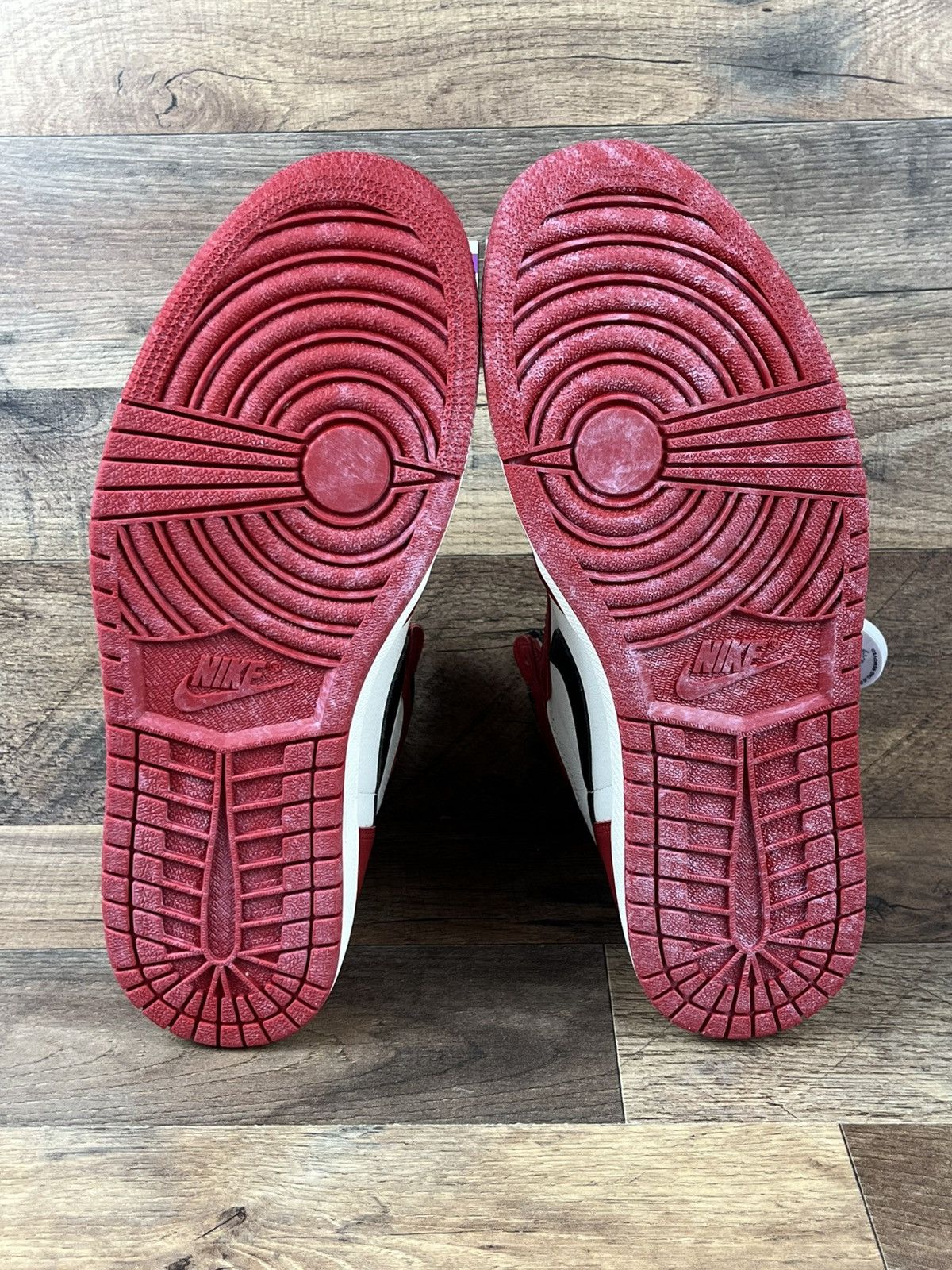 Jordan Brand Air Jordan 1 Retro High OG Chicago Lost & Found Size US 12 / EU 45 - 7 Thumbnail