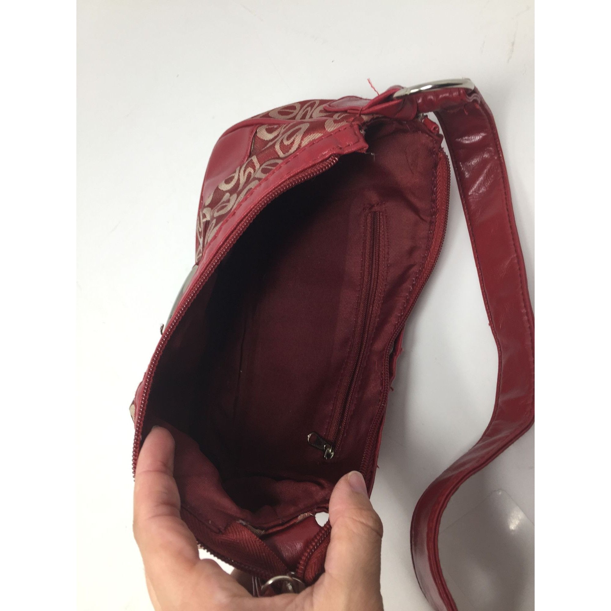Other Womens Polyester Small Red Zippered Purse with Handle/Strap Size ONE SIZE - 3 Thumbnail