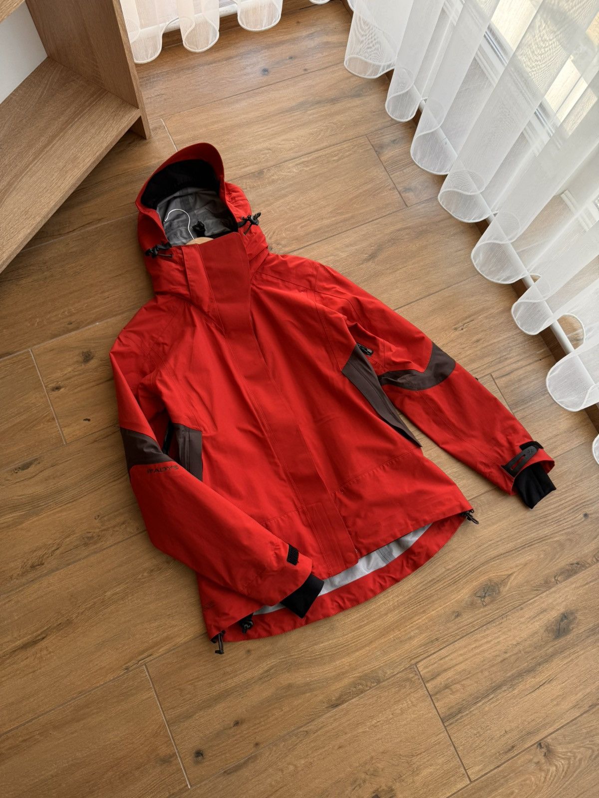 Goretex × Vintage Vintage R’adys Outdoor Essentials Goretex Waterproof Jacket Size M / US 6-8 / IT 42-44 - 8 Thumbnail