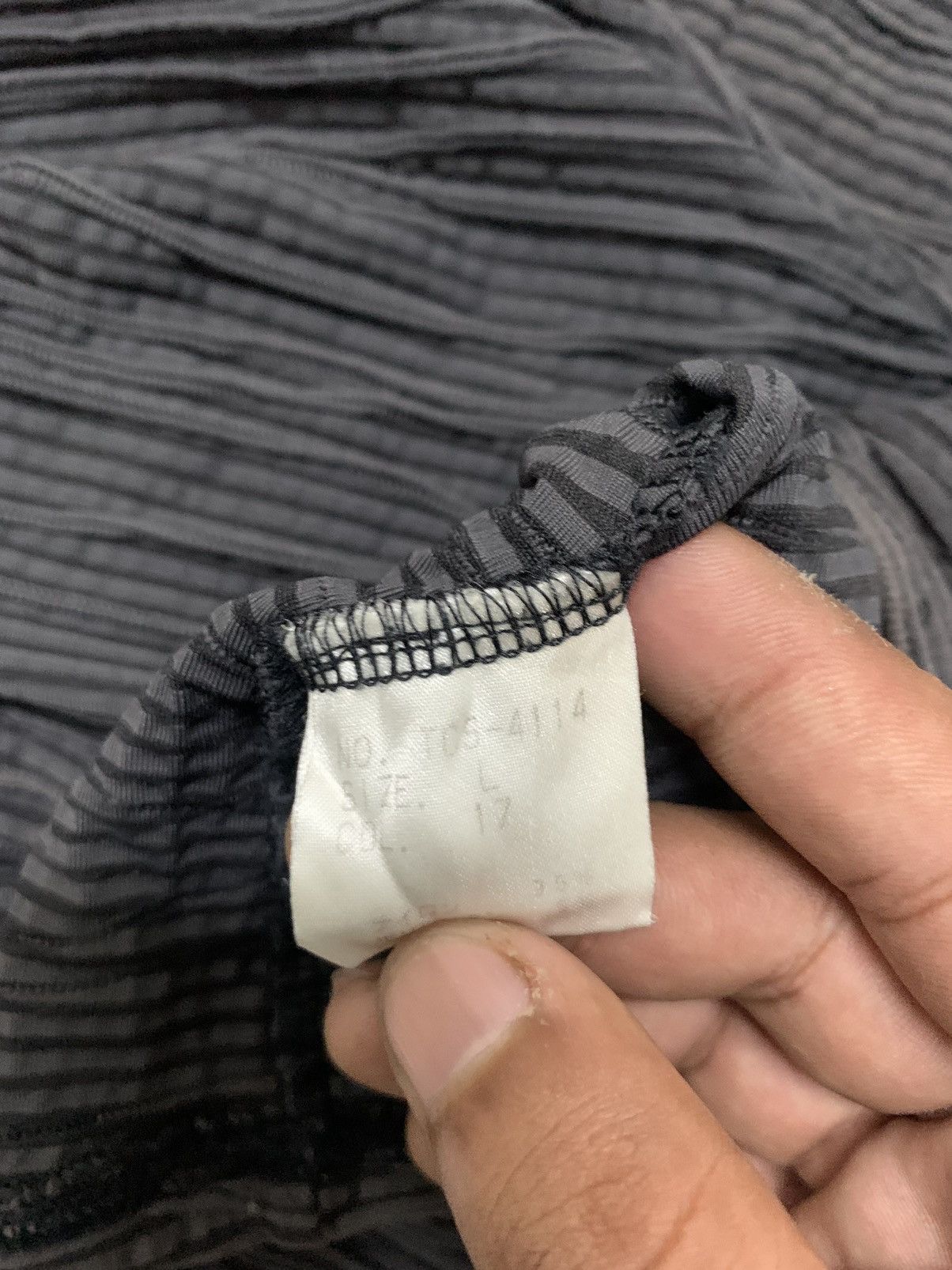 Tornado Mart Tornado mart pleats please shirt Size US M / EU 48-50 / 2 - 5 Thumbnail