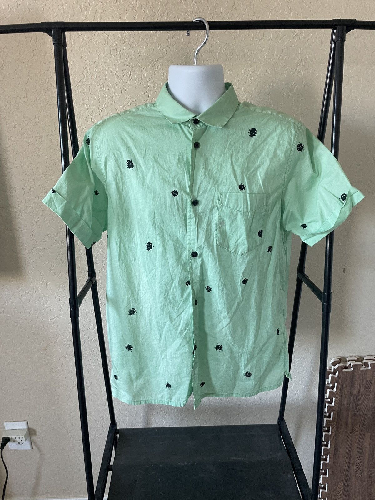 Marc by Marc Jacobs Pistachio Lady Bug SS cotton shirt Size US M / EU 48-50 / 2 - 1 Thumbnail