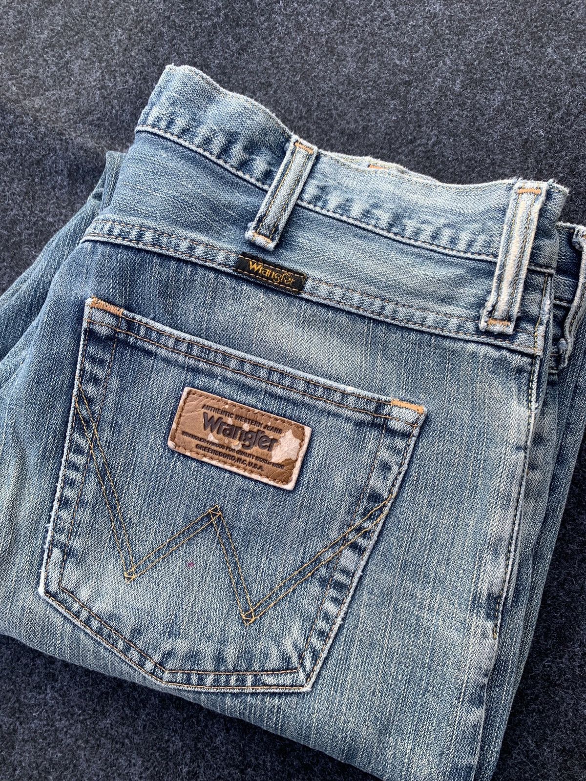 Wrangler Vintage Wrangler jeans. (23) Size US 34 / EU 50 - 9 Thumbnail