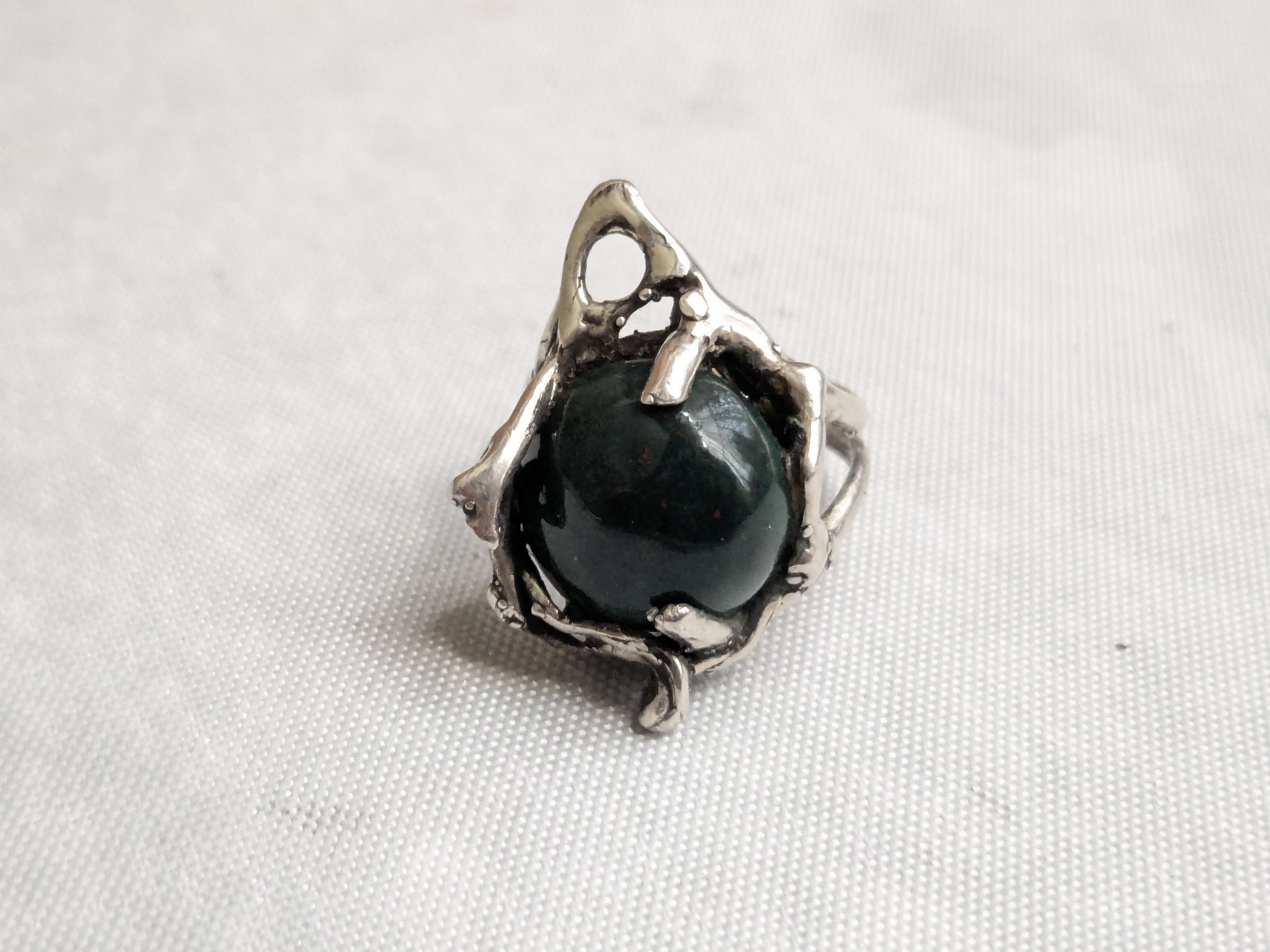 Jewelry Vintage Sterling Silver Ring Bloodstone 7.5 Brutalist Size ONE SIZE - 3 Thumbnail