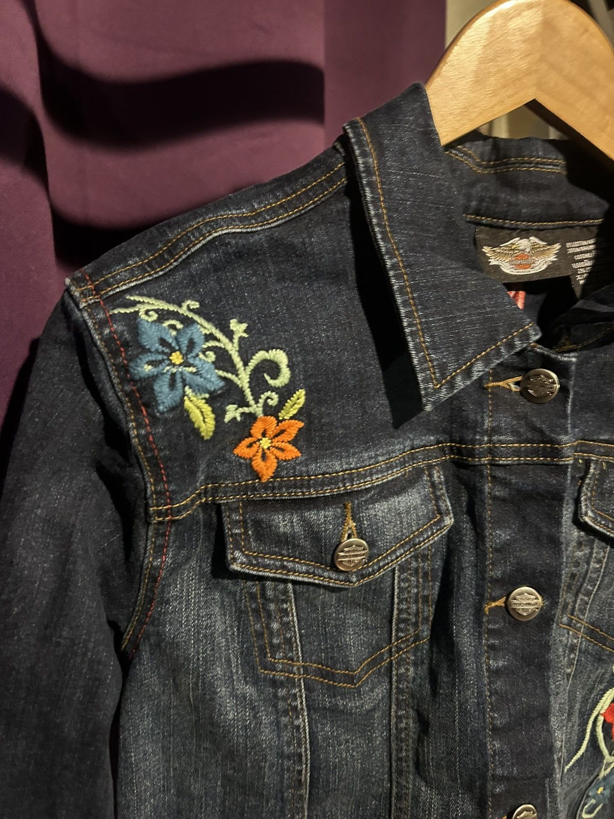 Harley Davidson Harley Davidson Embroidered Flower Jean Jacket Size XL / US 12-14 / IT 48-50 - 3 Thumbnail