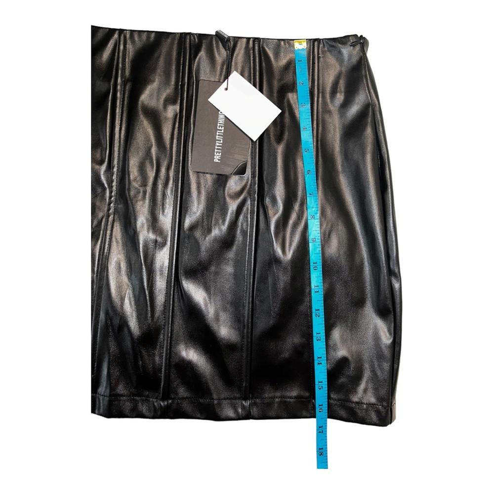 Designer PrettyLittleThing l NWT Black PU Binding Mini Skirt 6 Size 28" / US 6 / IT 42 - 6 Thumbnail