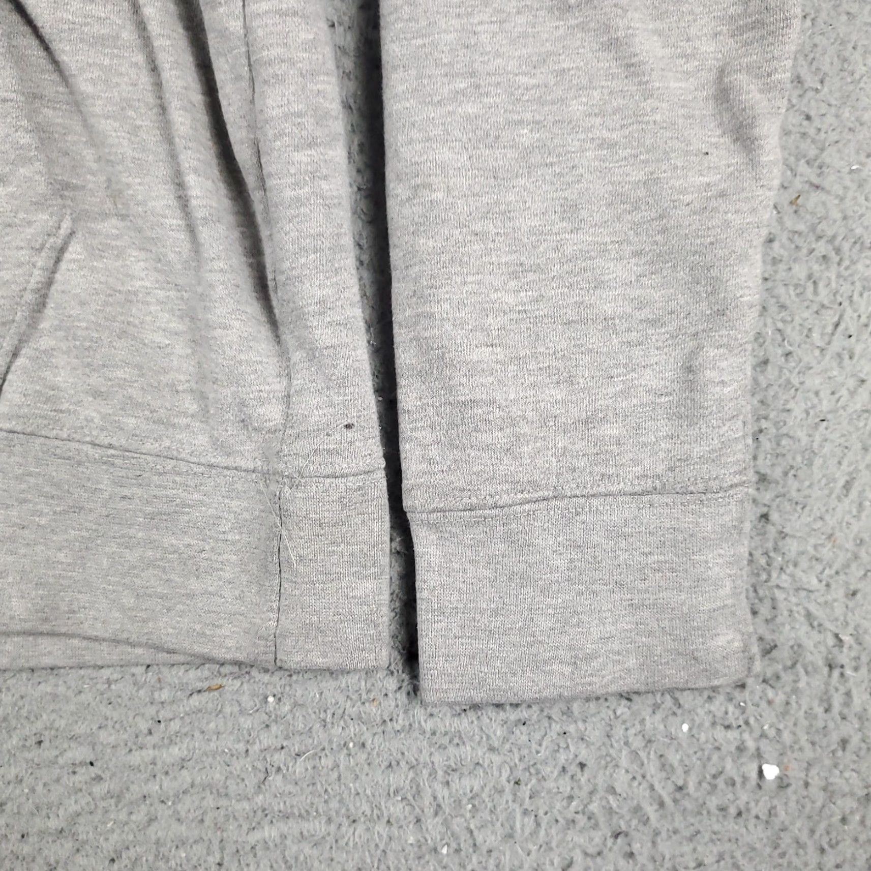 Champion Champion Gray Hoodie Pullover Sweatshirt Mens Small Size US S / EU 44-46 / 1 - 5 Thumbnail