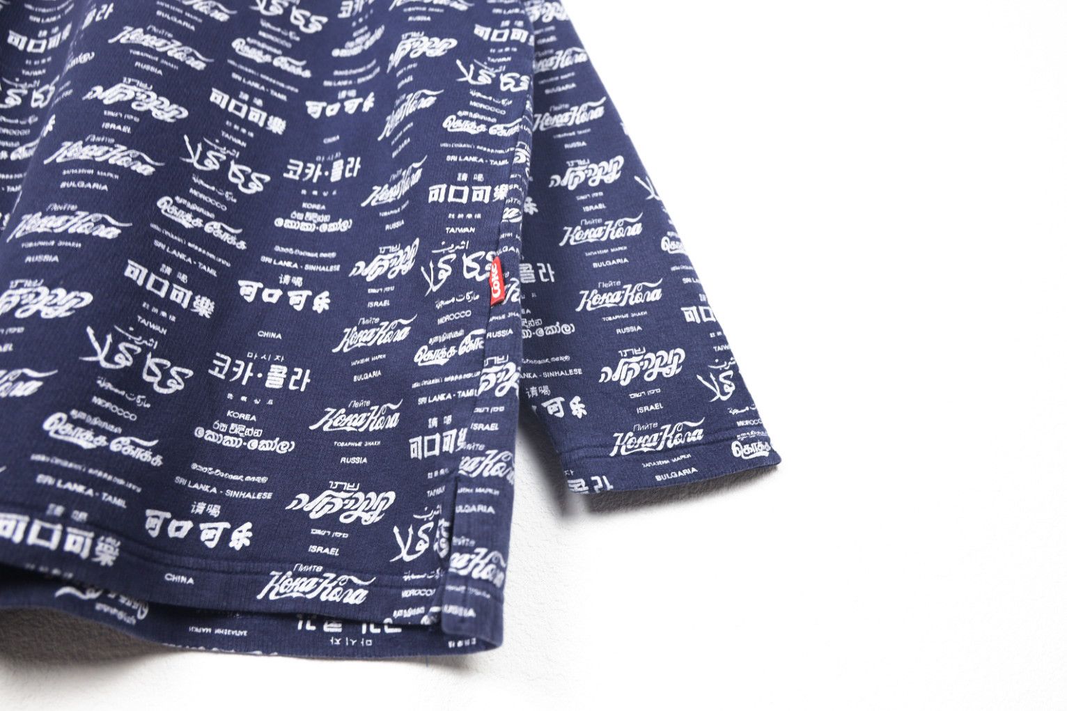 Coca Cola × Vintage Vintage Coca Cola 1996 International Graphic Logo Sweater LS Size US L / EU 52-54 / 3 - 4 Thumbnail
