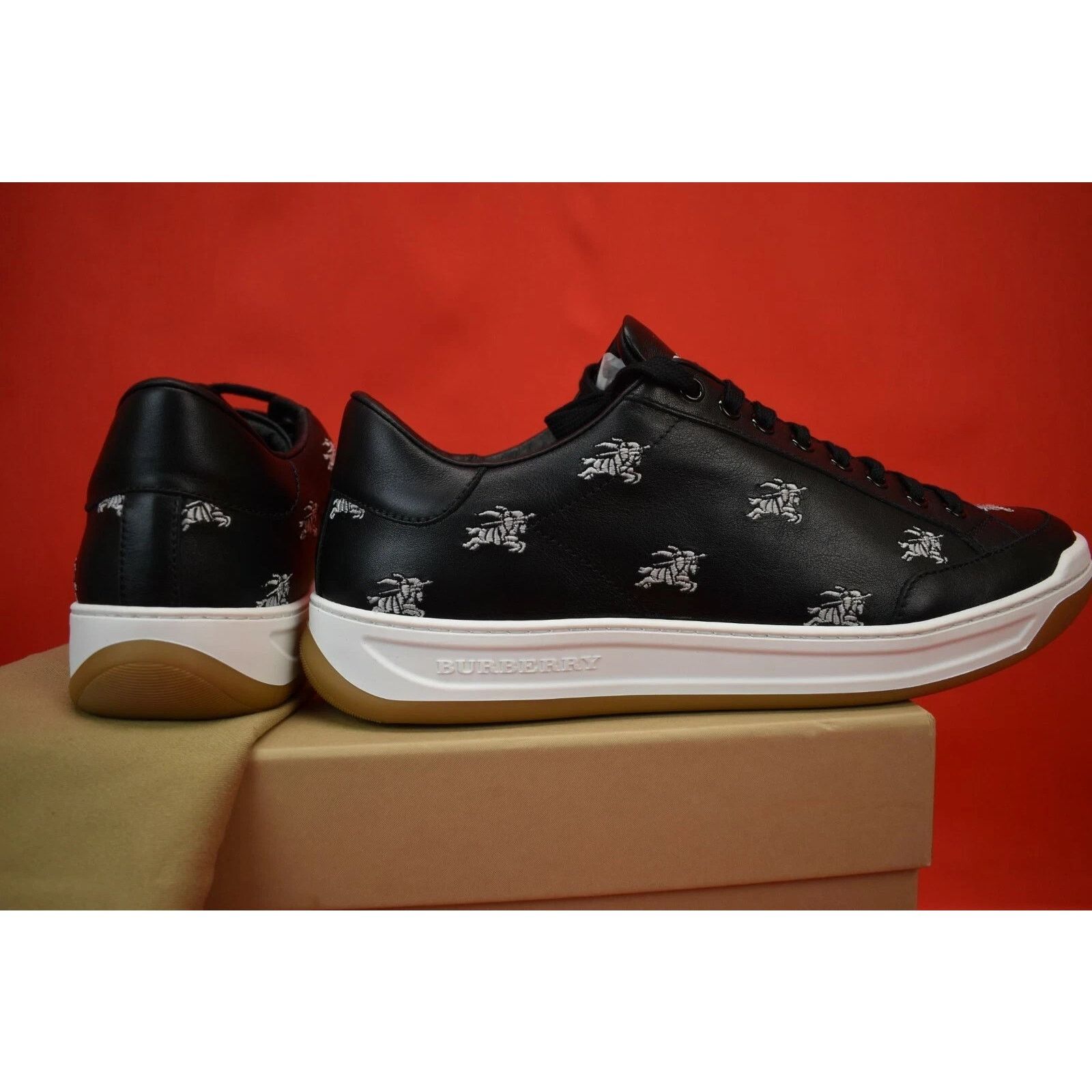 Burberry NIB BURBERRY TIMSBURY KNIGHTS BLACK LEATHER SNEAKERS 44 ITAL Size US 11 / EU 44 - 2 Thumbnail