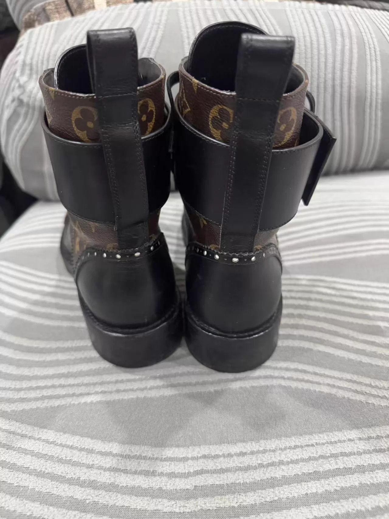 Louis Vuitton LV 36 Boots Worn 2x Limited Edition Size US 5.5 / IT 35.5 - 2 Thumbnail