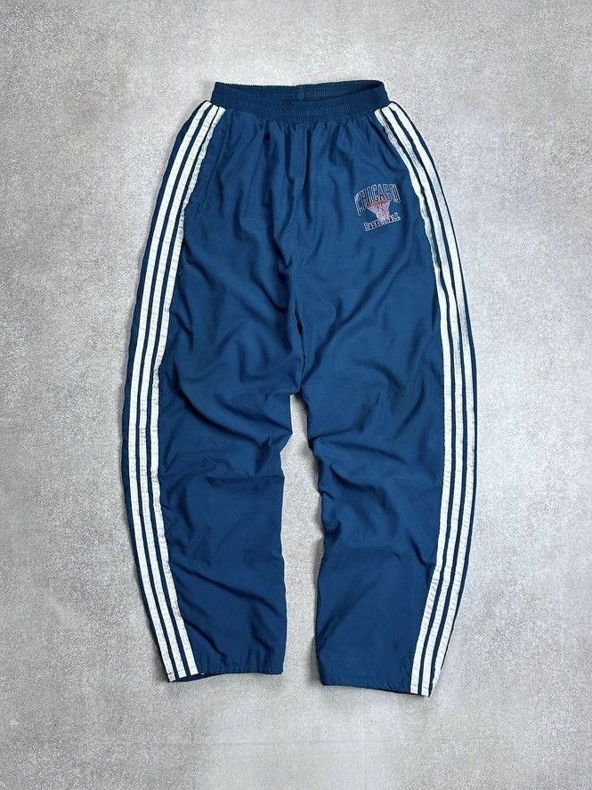 Adidas Vintage 80's Adidas Nylon Chicago Basketball Y2K Tracksuit Size US XL / EU 56 / 4 - 12 Thumbnail