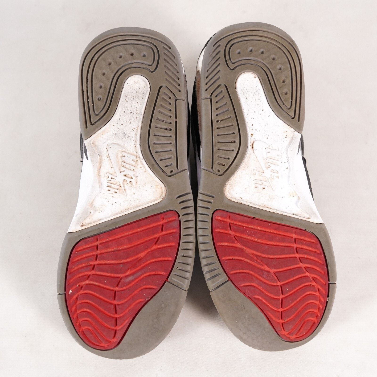 Nike Air Jordan Max Aura Basket Ball Shoes Sneakers Youth 6.5 Size US 6.5 / EU 39-40 - 8 Thumbnail