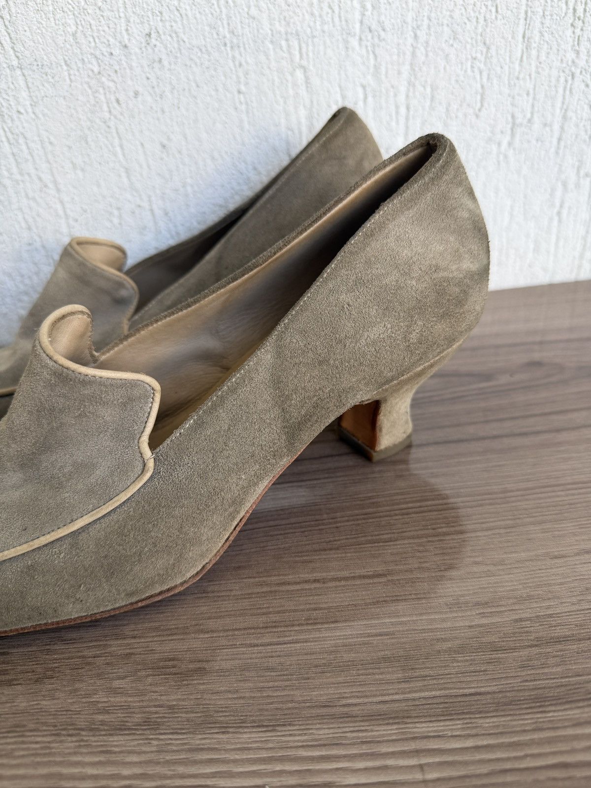 Cherevichkiotvichki Suede court shoe Size US 11 / IT 41 - 8 Thumbnail