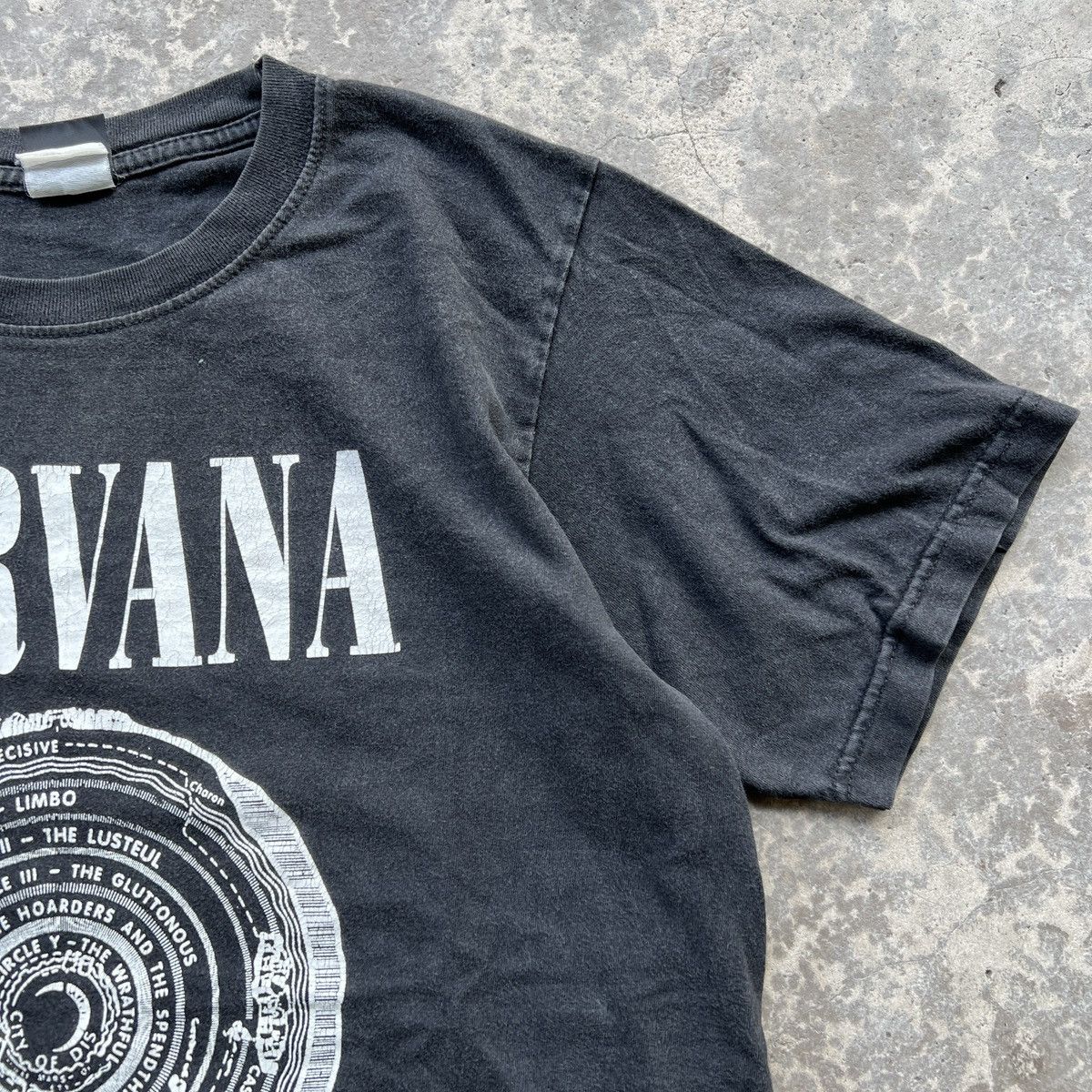 Vintage Vintage Sunfaded Nirvana Vestibule Band Tshirt Old Bootleg Size US M / EU 48-50 / 2 - 5 Thumbnail
