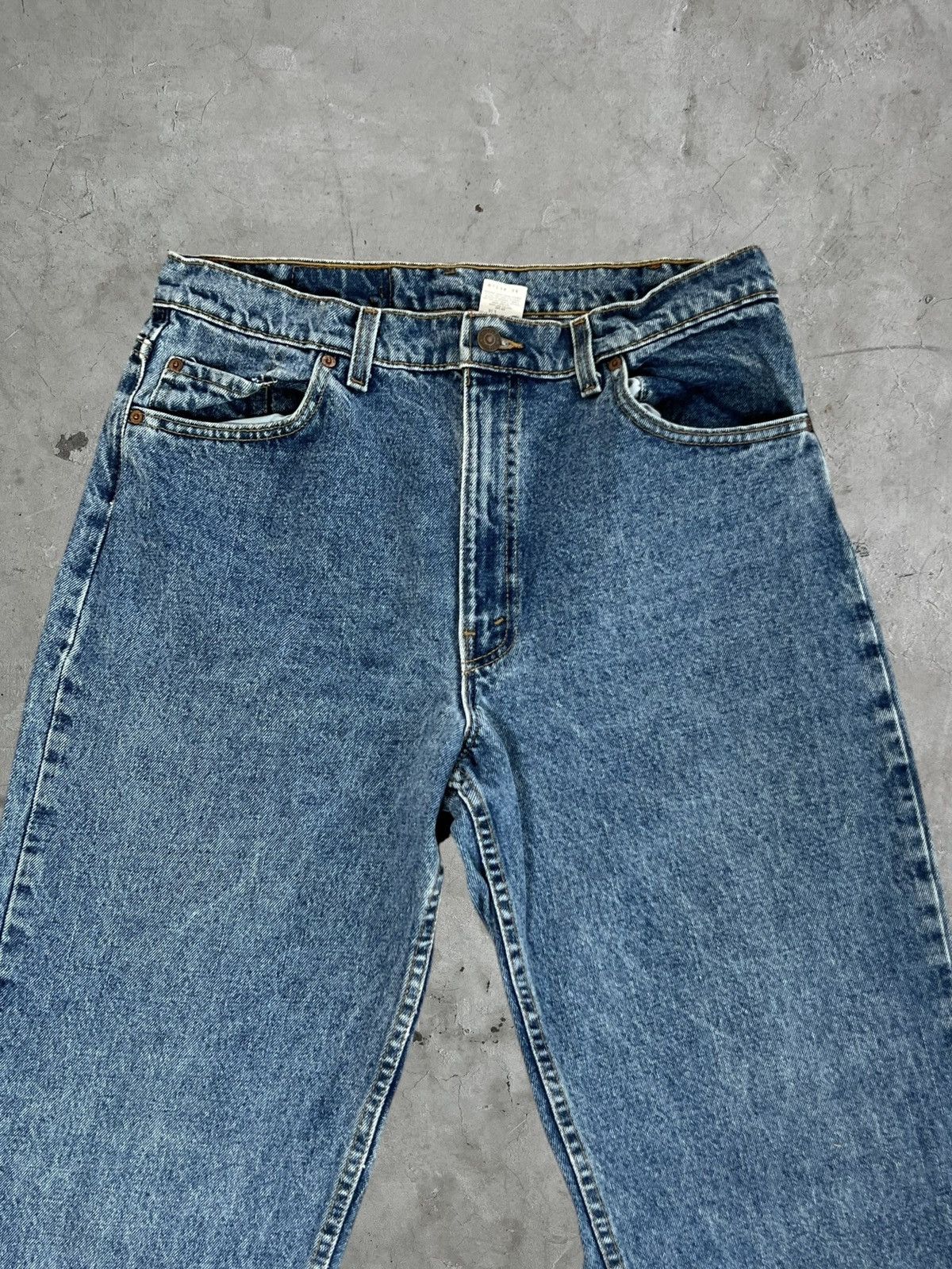 Levi's Vintage Levi’s Tapered 550 Blue Wash Size US 34 / EU 50 - 4 Thumbnail