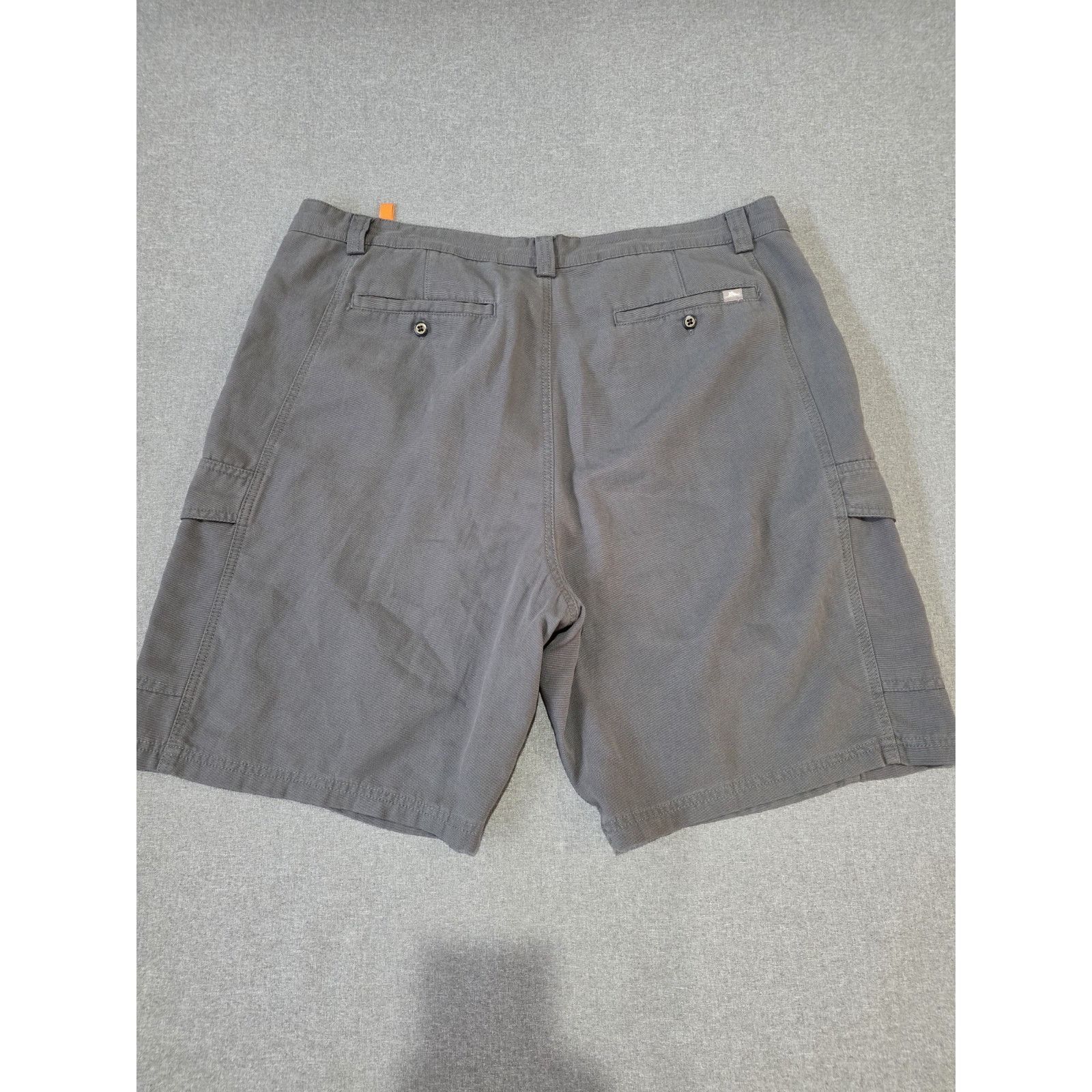 Tommy Bahama Tommy Bahama Mens Y2K Cargo Shorts Size 40 Gray Relax Size US 40 / EU 56 - 2 Thumbnail