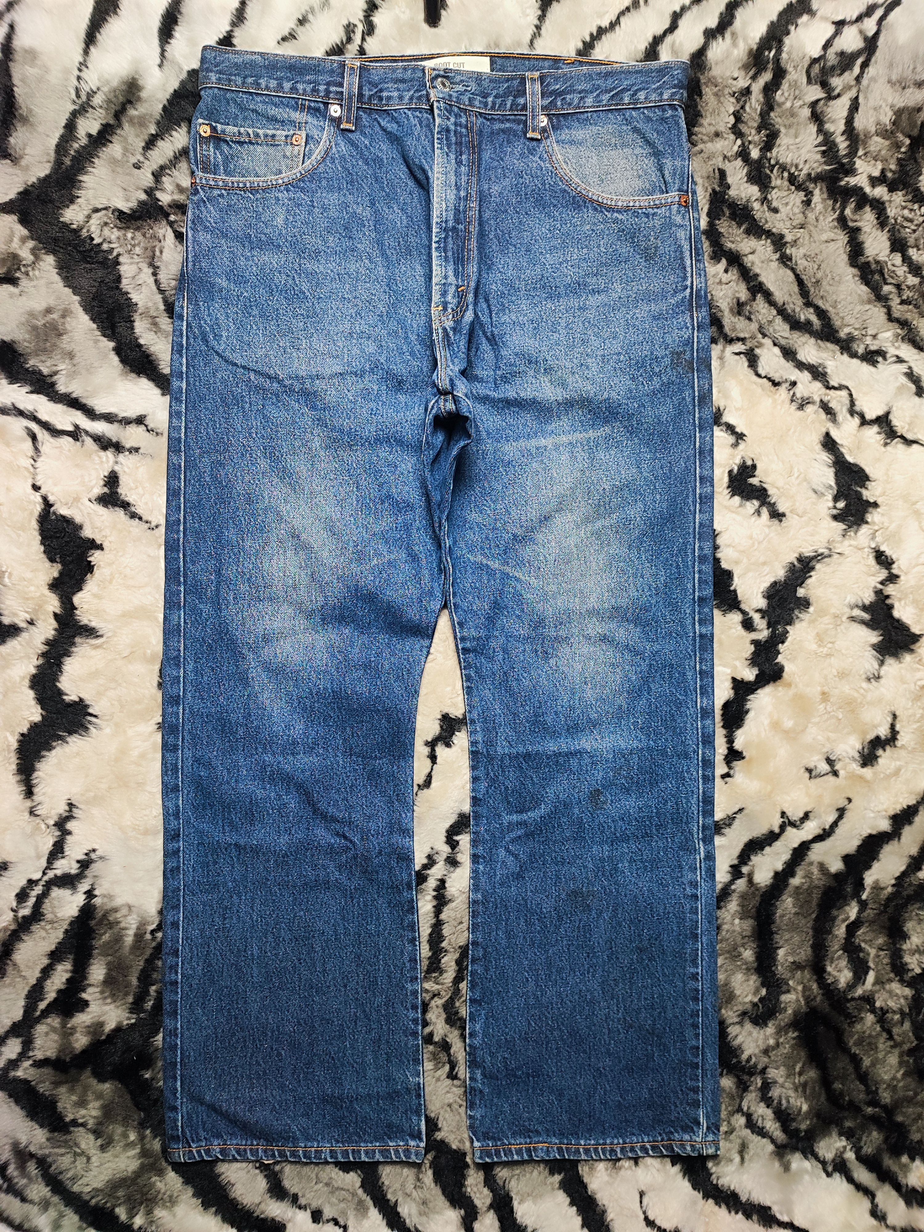 Levi's Vintage Levi's 517 Bootcut Baggy Faded Blue Flare W35X30 Size US 35 - 2 Thumbnail