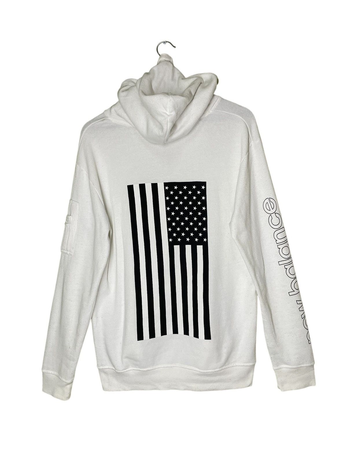Other NEW BALANCE hoodie big logo printed sweatshirt size M Size US M / EU 48-50 / 2 - 12 Thumbnail