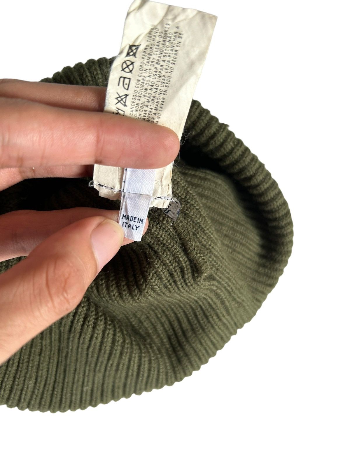 Armani × Designer ARMANI JEANS Distressed Beanie Hats Made in Italy Size ONE SIZE - 16 Thumbnail