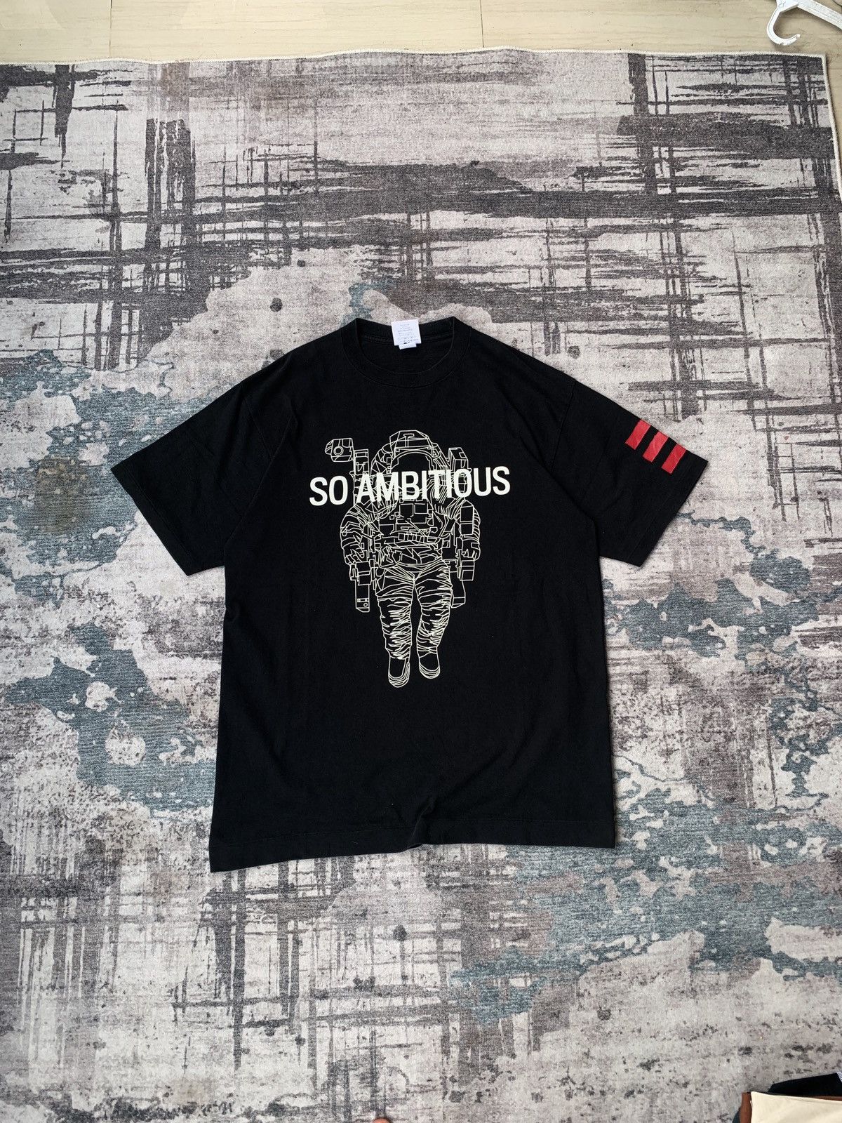 Billionaire Boys Club Billionaire Boys Club x JAY Z "ASTRONAUT " Vintage T Shirt Size US L / EU 52-54 / 3 - 1 Thumbnail