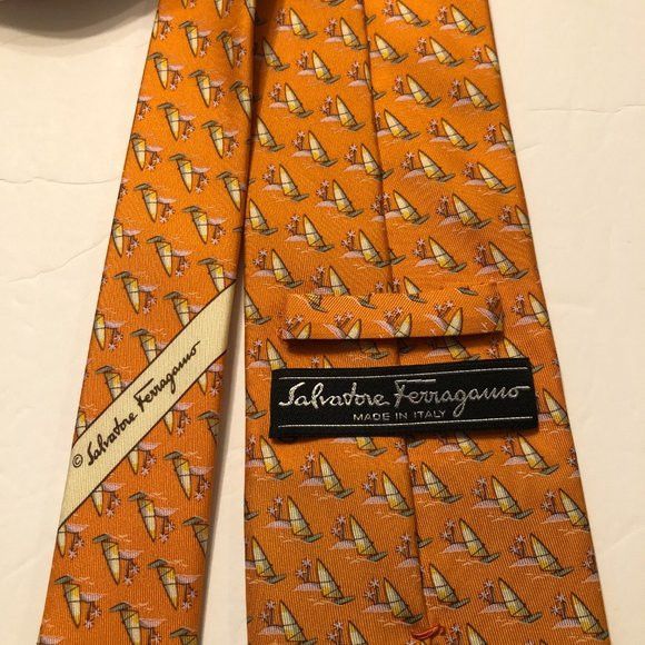 Salvatore Ferragamo SALVATORE FERRAGAMO MEN'S NEW 100%SILK TIE WIDTH: 3 1/2" Size ONE SIZE - 12 Thumbnail