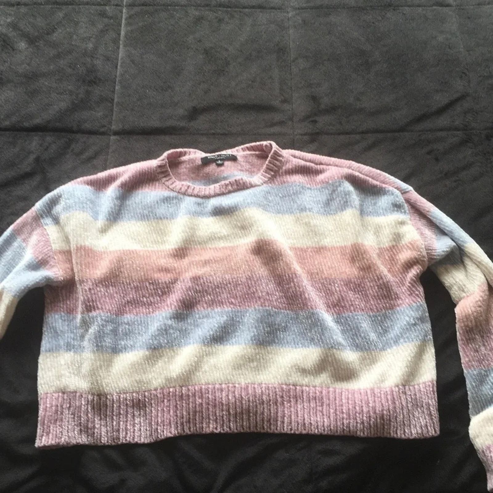 The Unbranded Brand Romeo and Juliet Couture rose/blue sweater, size medium Size M / US 6-8 / IT 42-44 - 1 Thumbnail