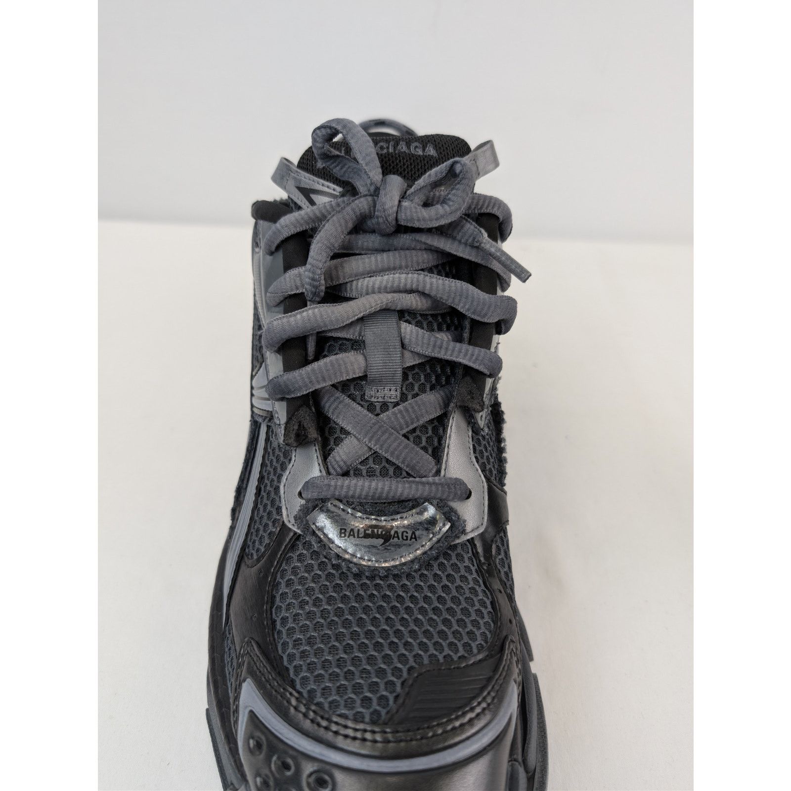 Balenciaga o1rshd1 Mesh and Rubber Runner Sneaker in Dark Grey / Black Size US 12 / EU 45 - 16 Thumbnail