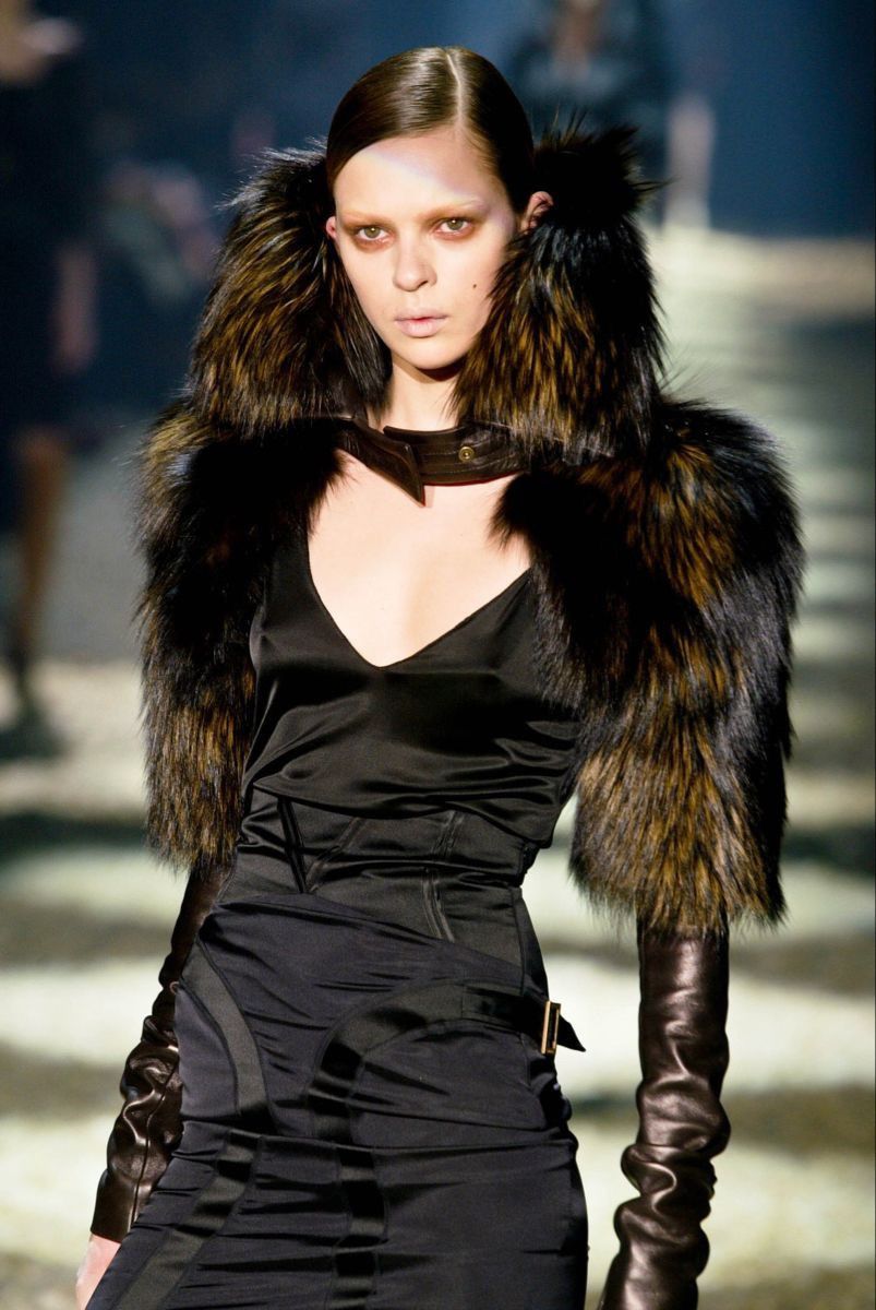 Gucci by Tom Ford Military Pencil Skirt FW2003 - BOUTIQUE